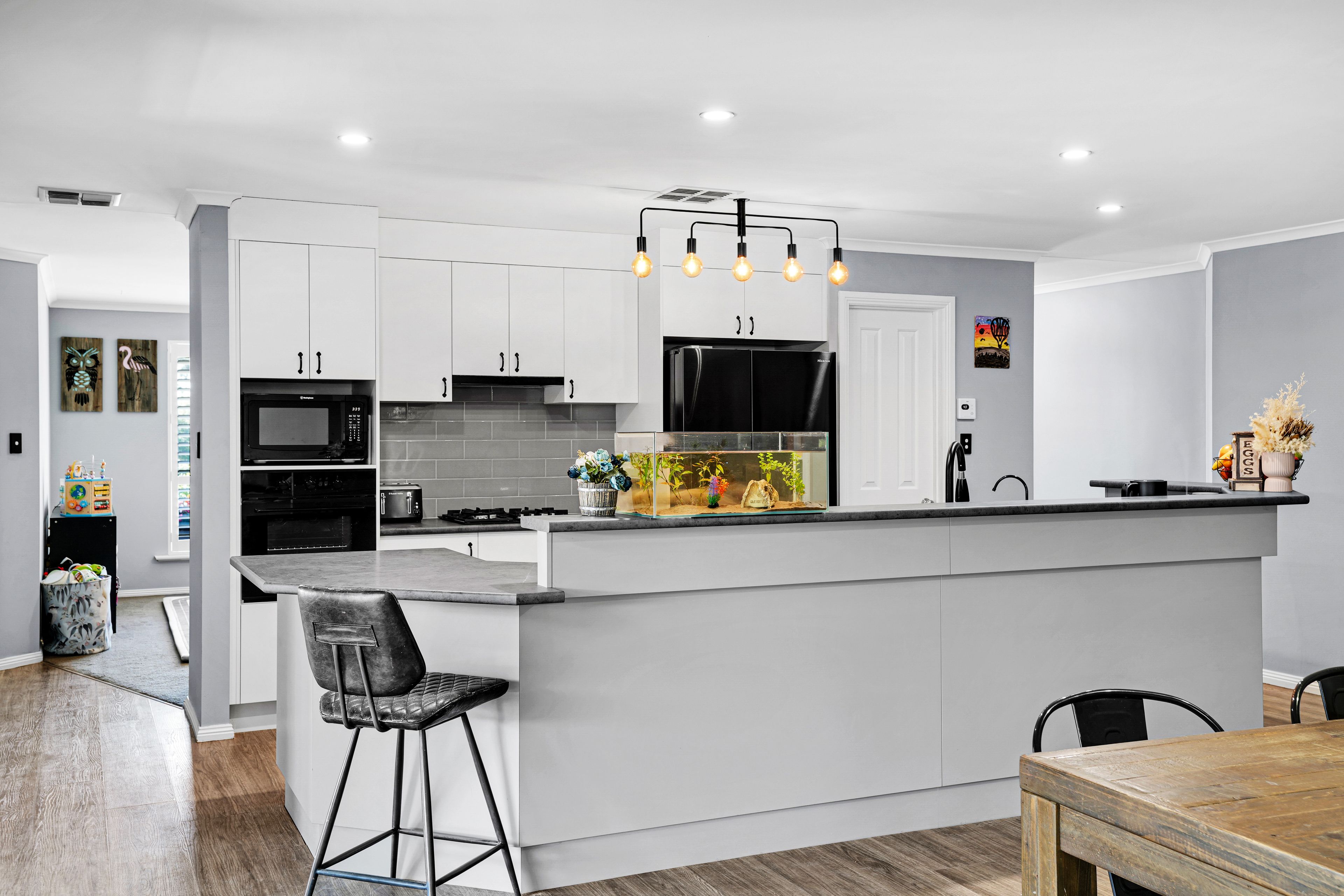 23 Station Place — photo 8 of 15