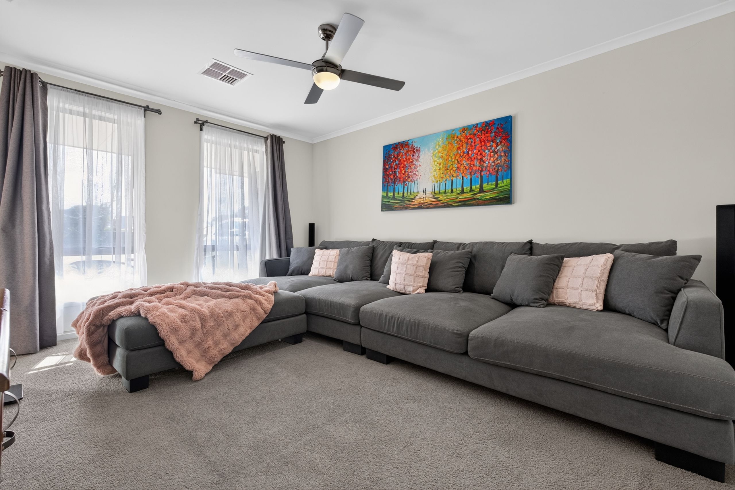 7 Wakefield Road — photo 3 of 24