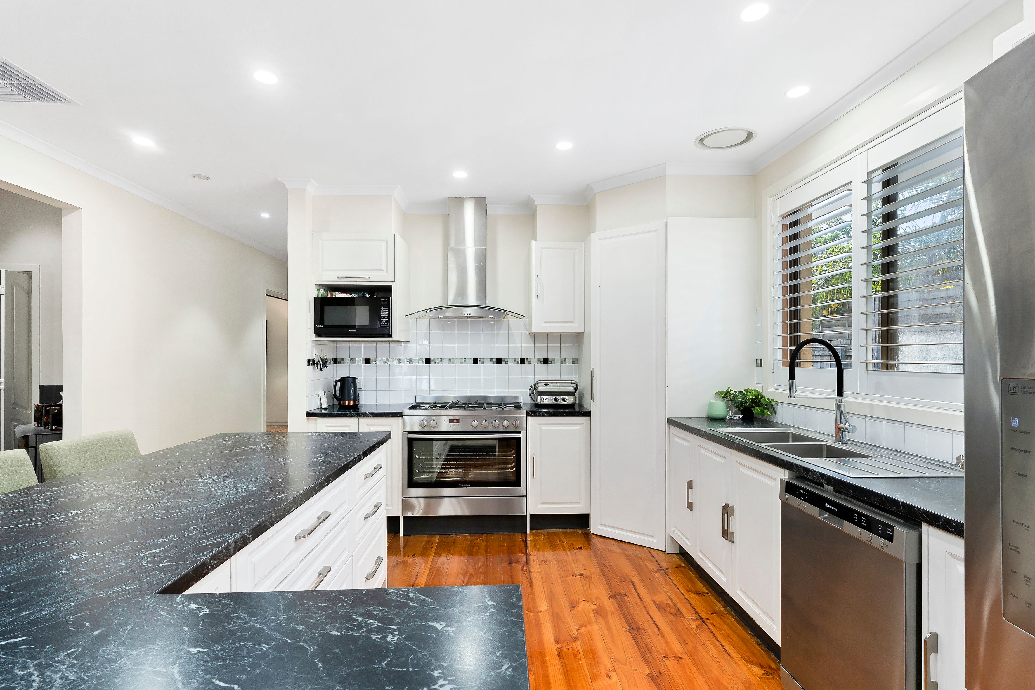 13 Heversham Grove — photo 6 of 14