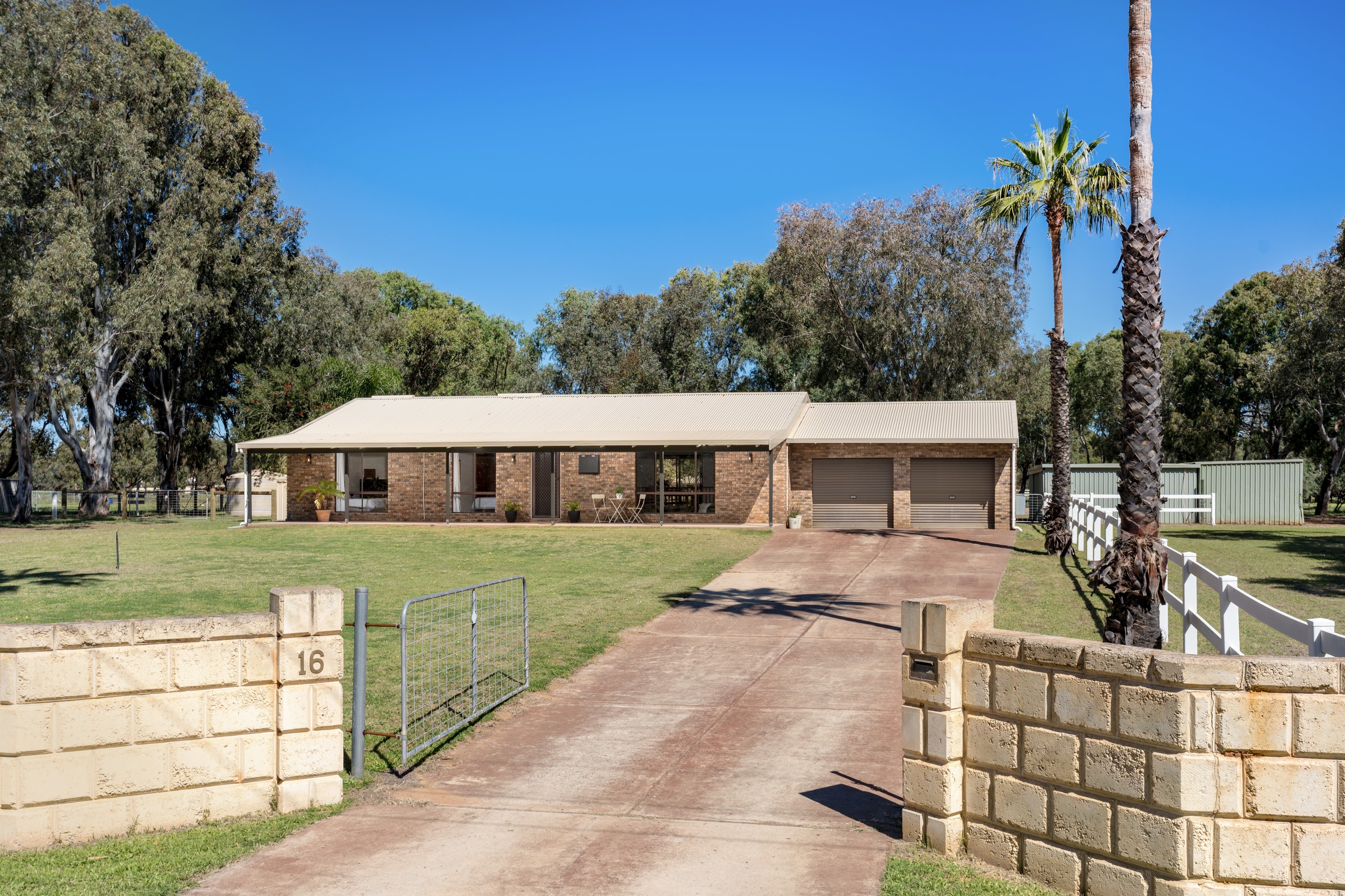 16 Galilee Way, Woorree, WA 6530