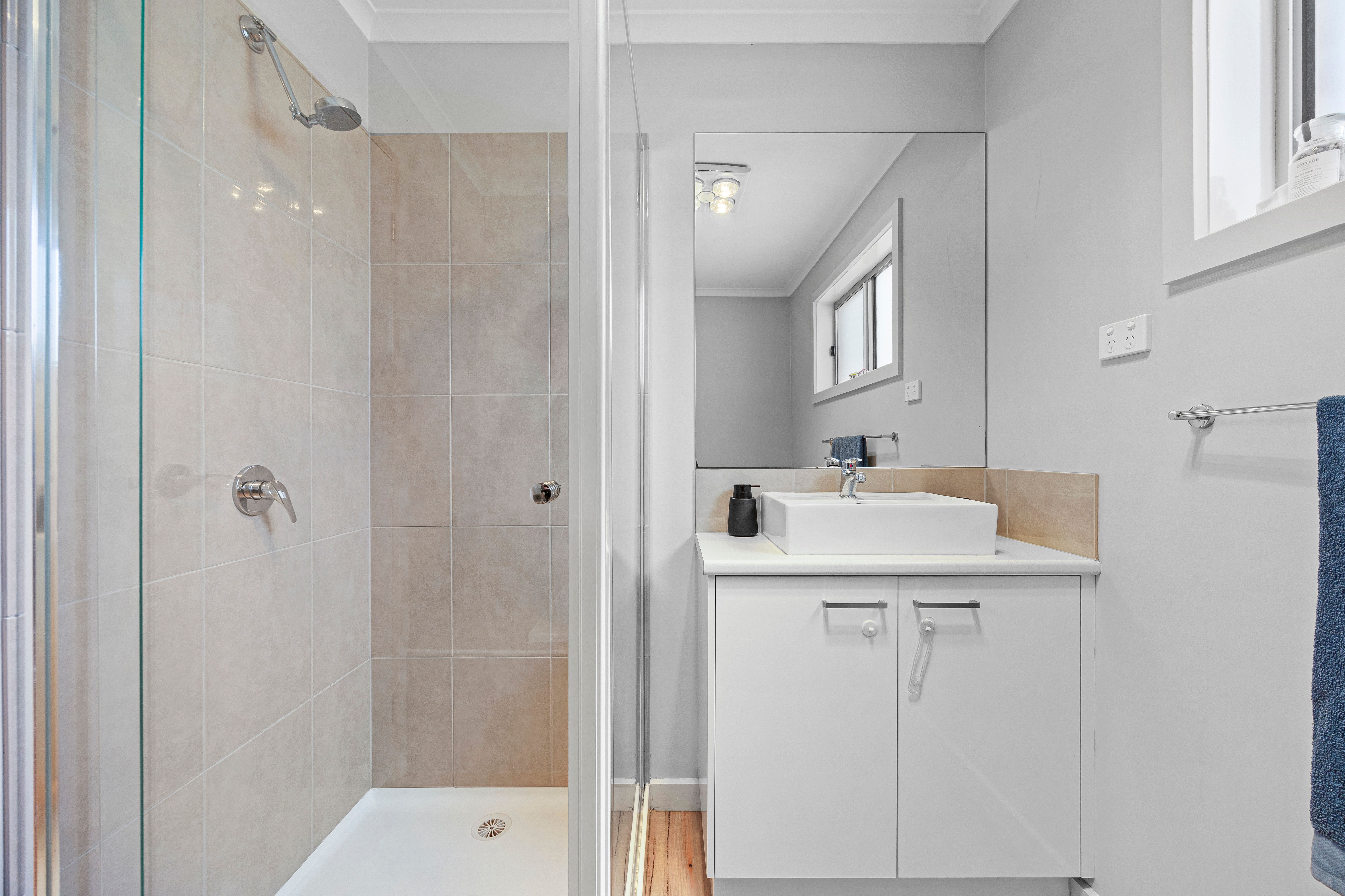7/341a Humffray Street North — photo 17 of 29