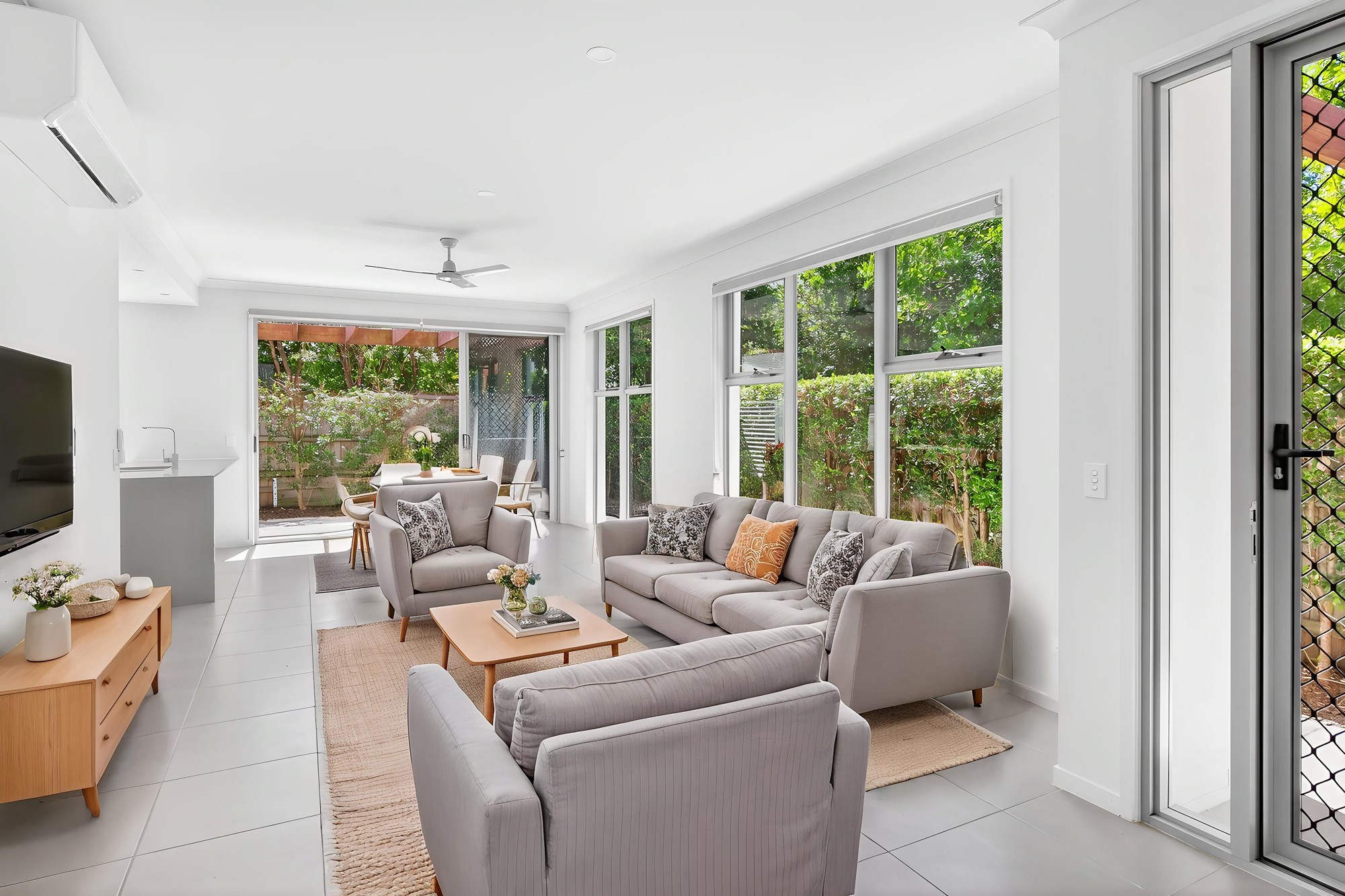 23/1 Waters Close, Hope Island, QLD 4212