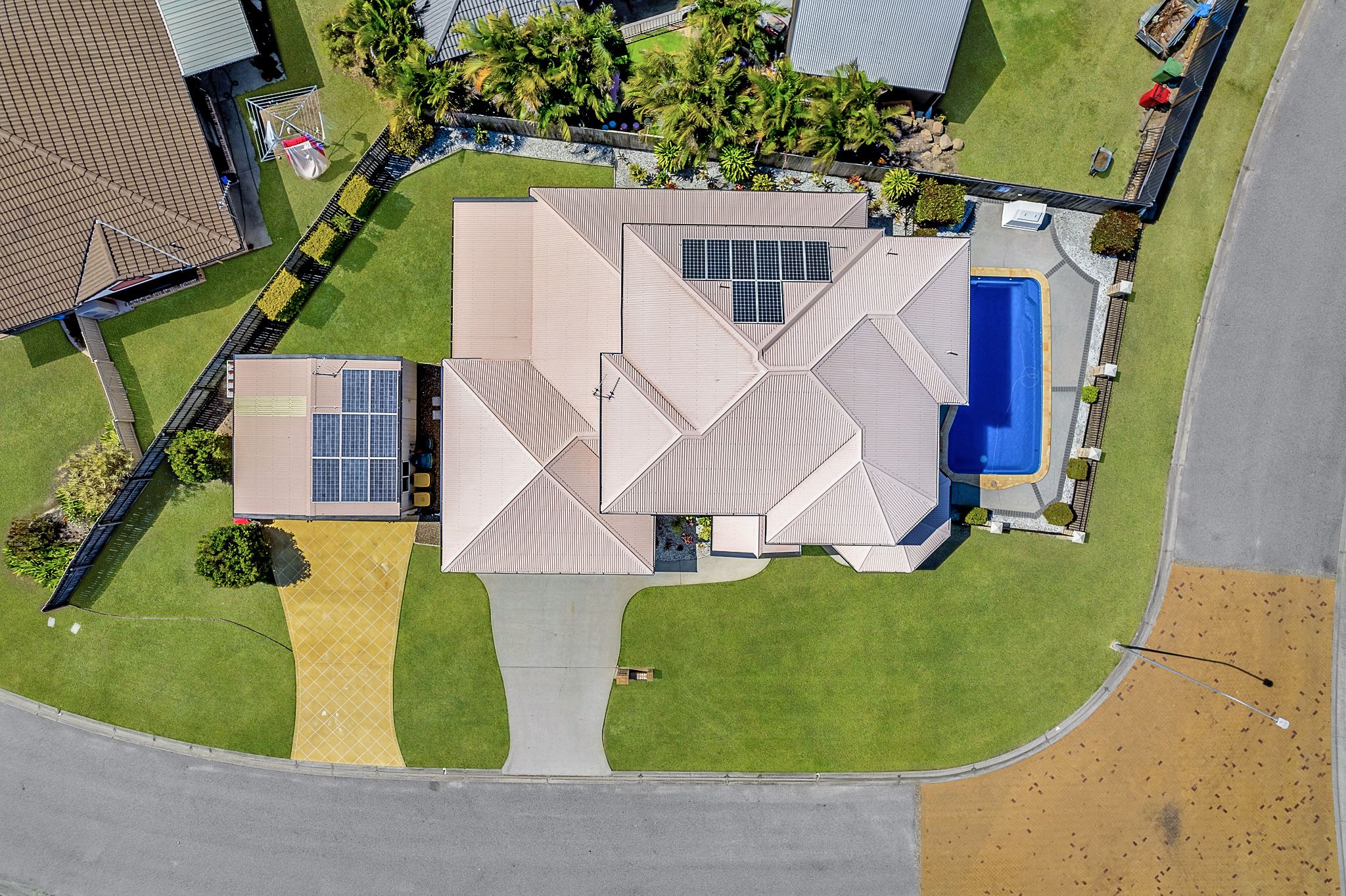 2 Kensington Place, Kin Kora, QLD 4680
