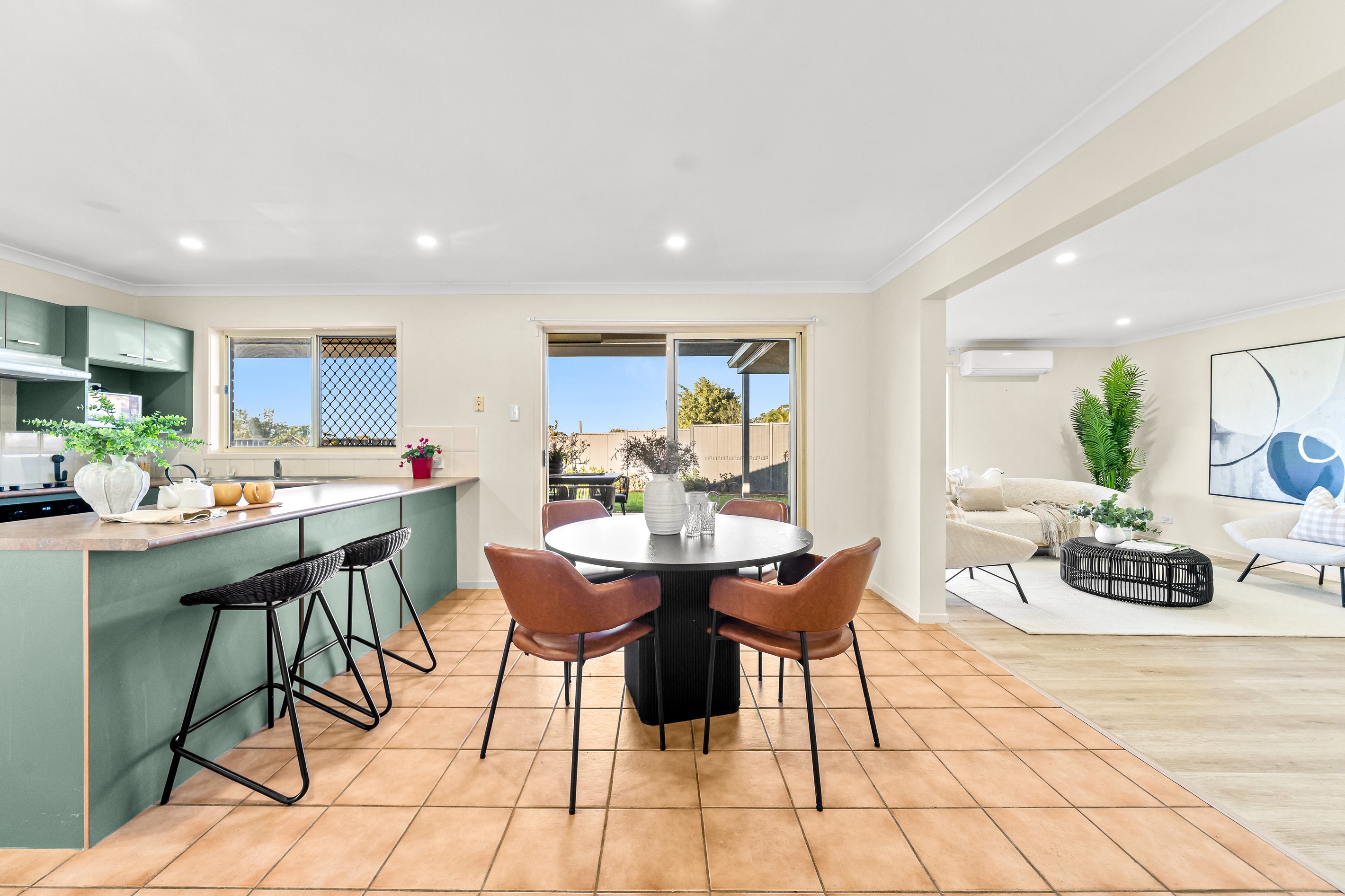 10 Robinson Crescent, Runcorn, QLD 4113