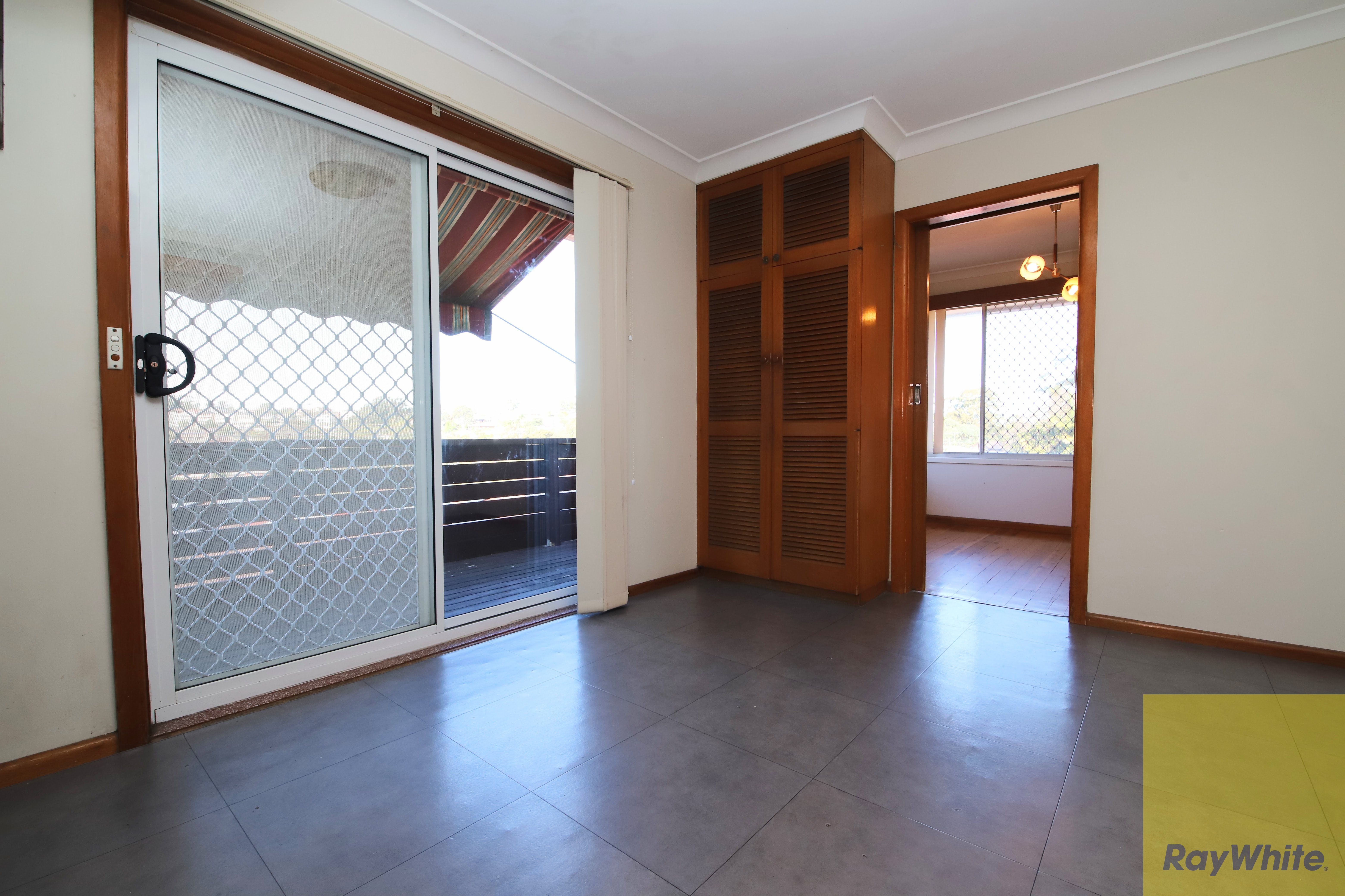 39 Saric Avenue — photo 7 of 12