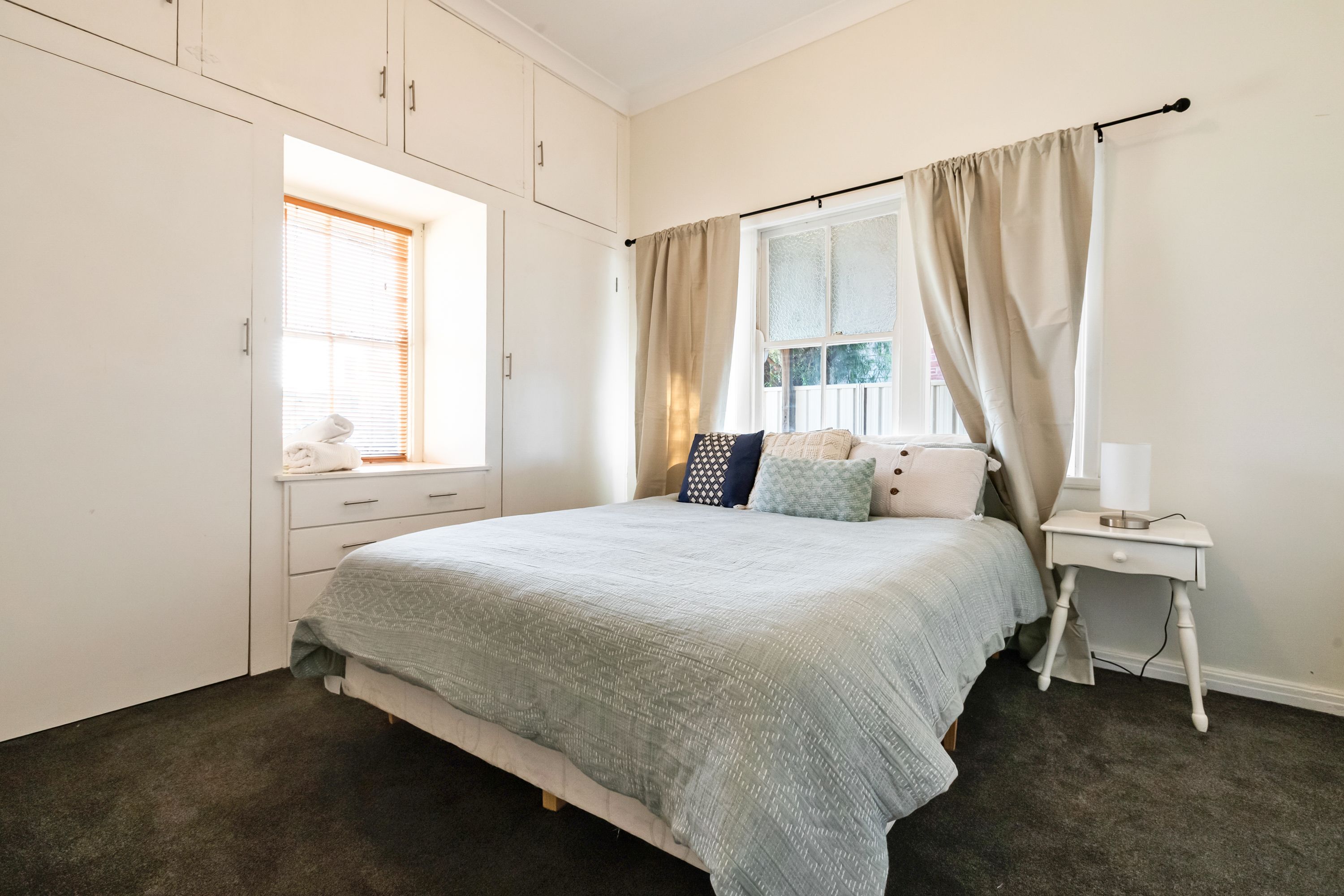 2 Hunter Street — photo 8 of 12
