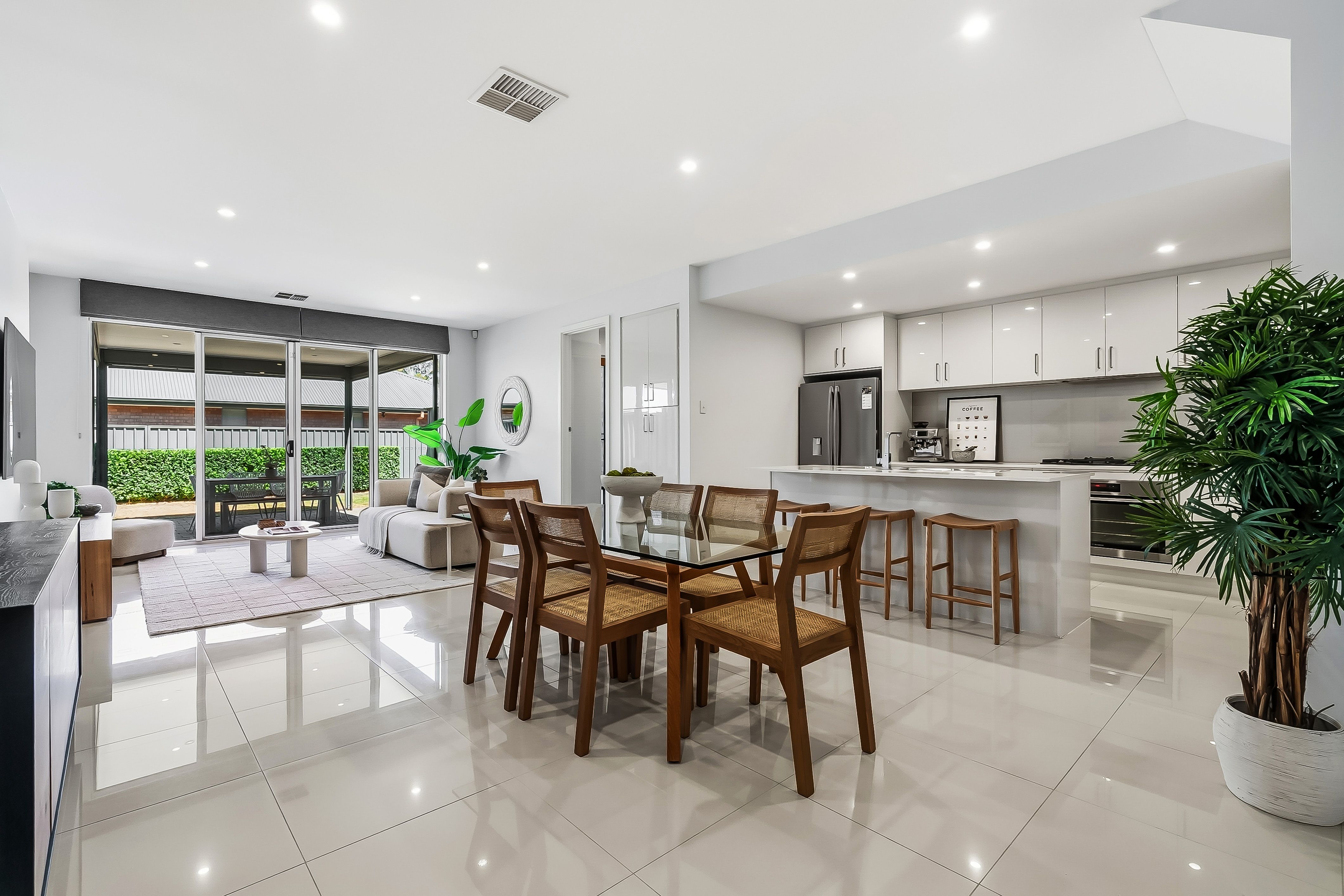 6A Jacaranda Grove, Oaklands Park, SA 5046