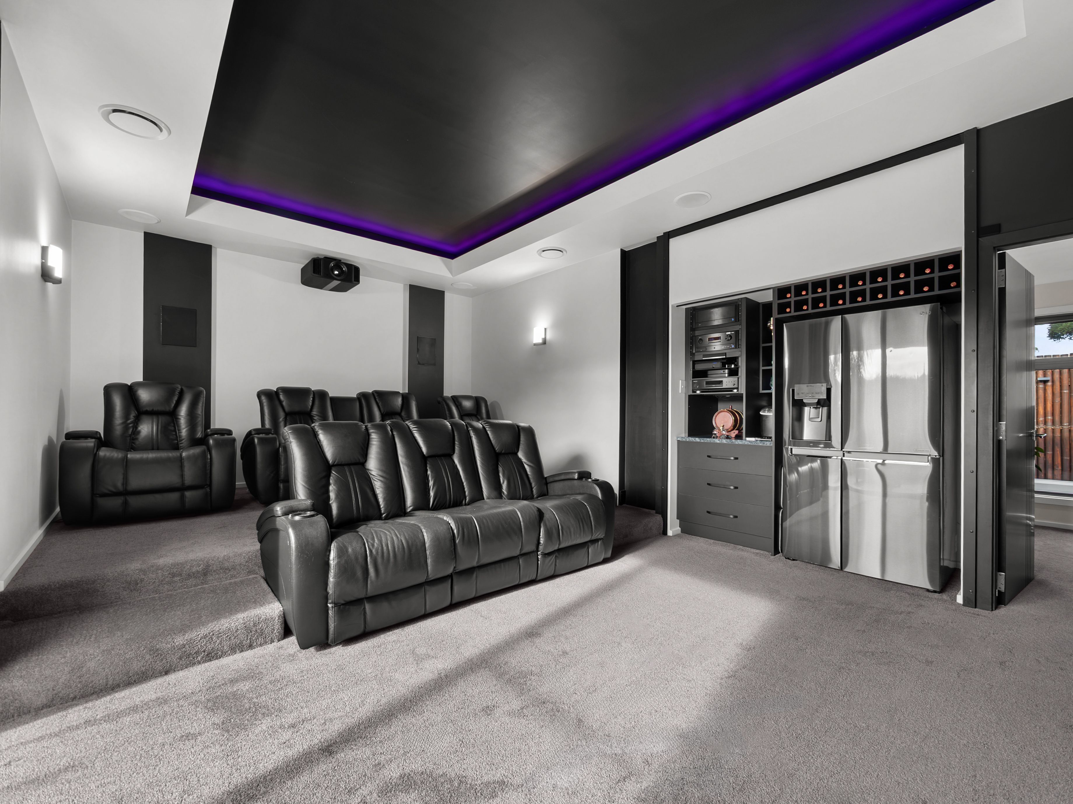 17 Poynton Close — photo 16 of 30
