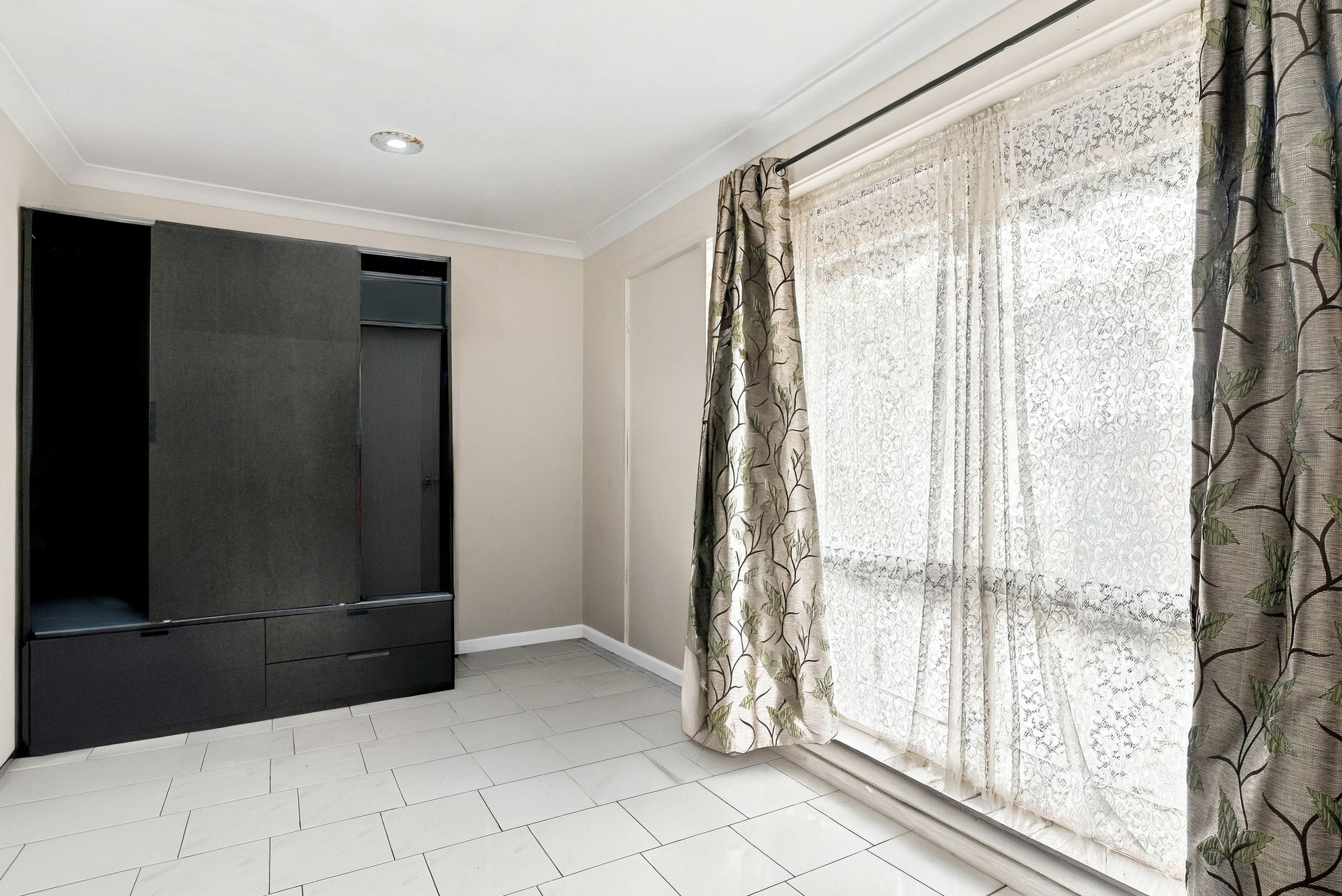 27 Odelia Crescent — photo 10 of 27