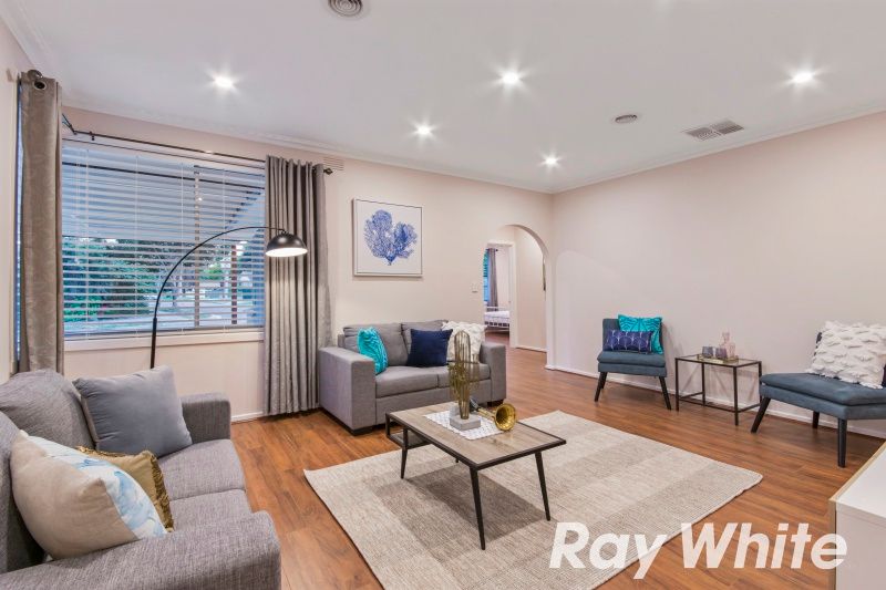 1/8 Grayson Drive, Scoresby, VIC 3179