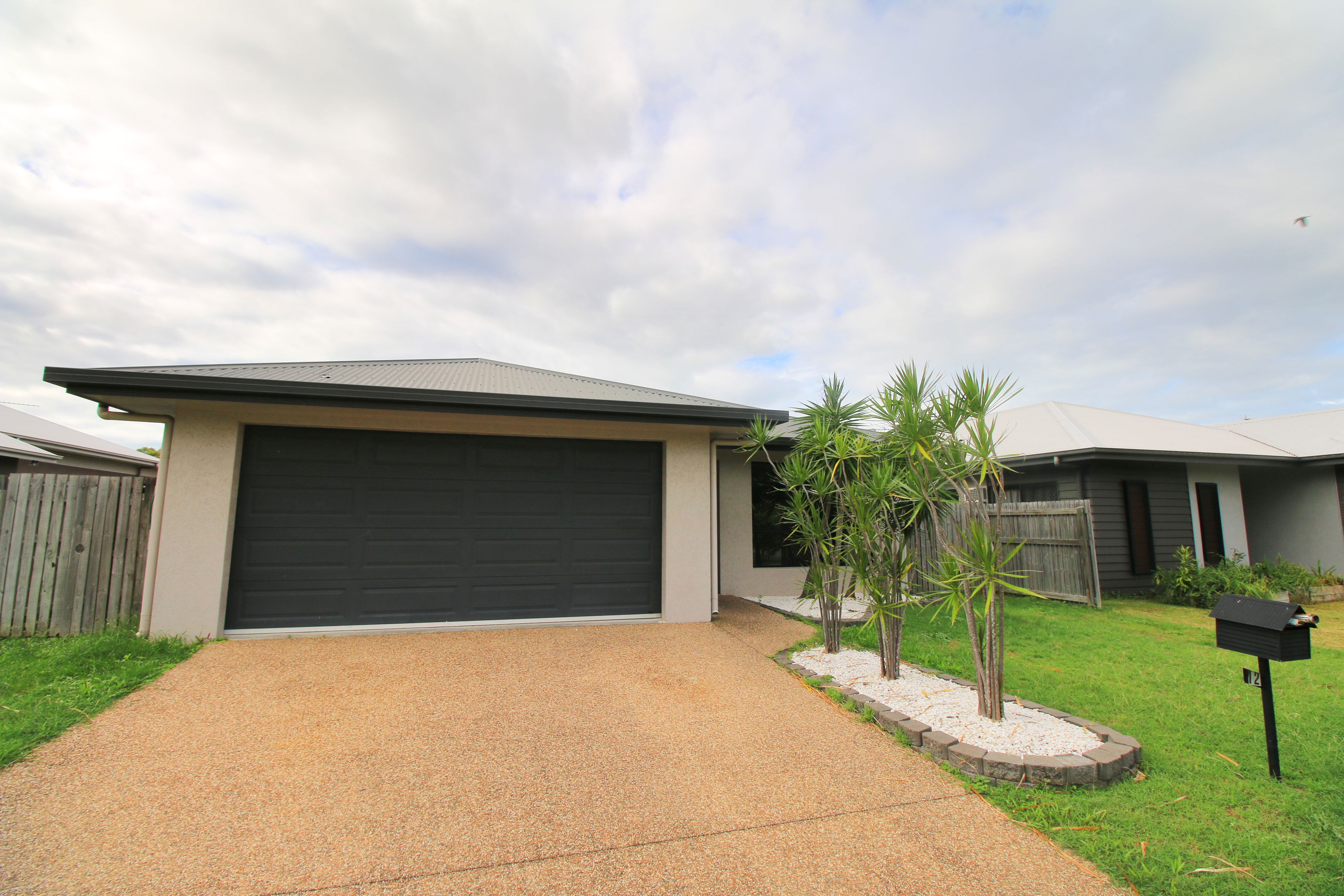 12 Redgum Court, Mount Louisa, QLD 4814