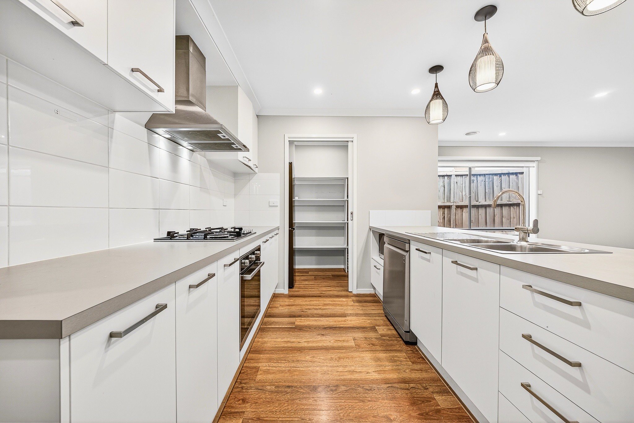8 Punt Way, Clyde, VIC 3978
