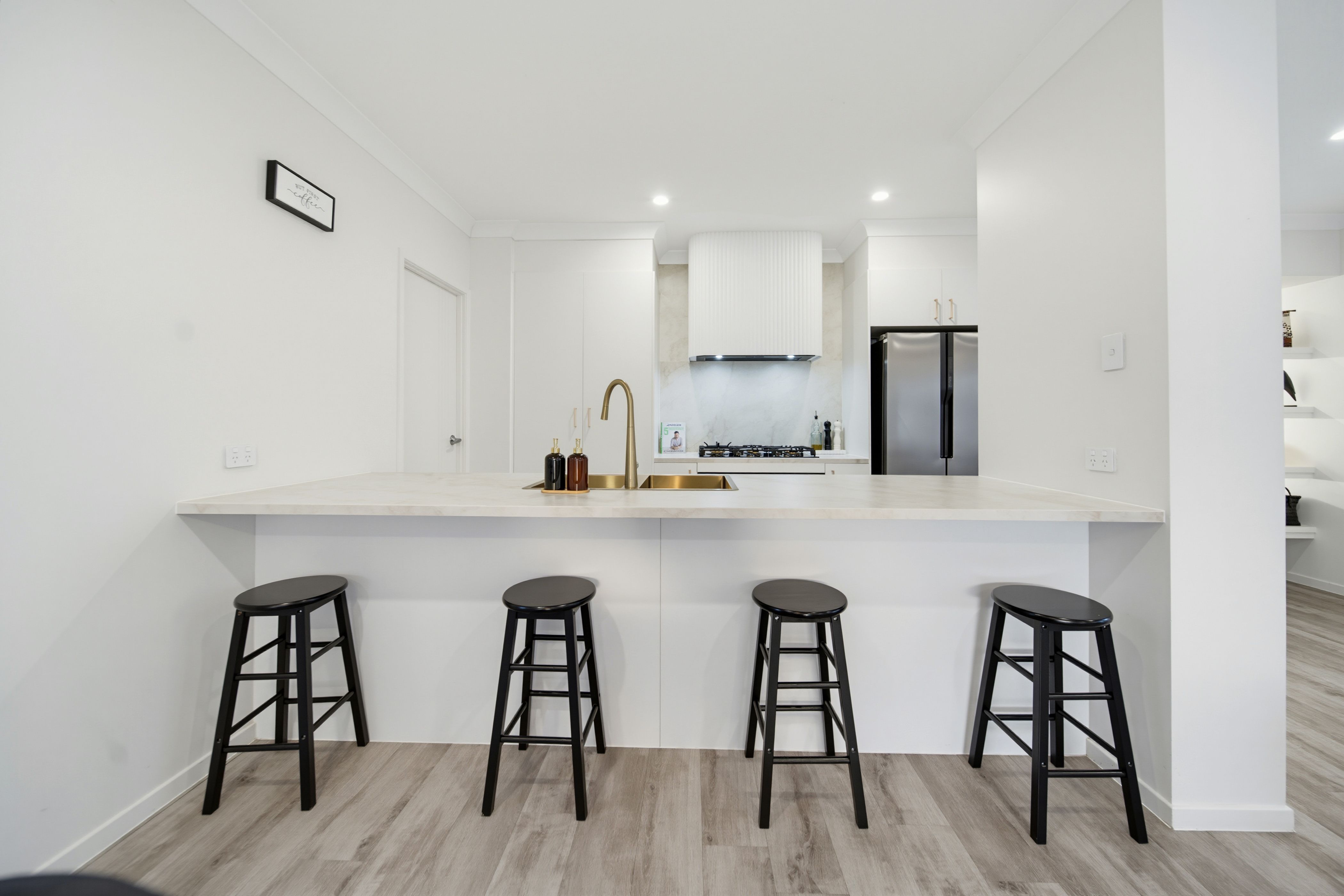 8 Koona Place — photo 6 of 30