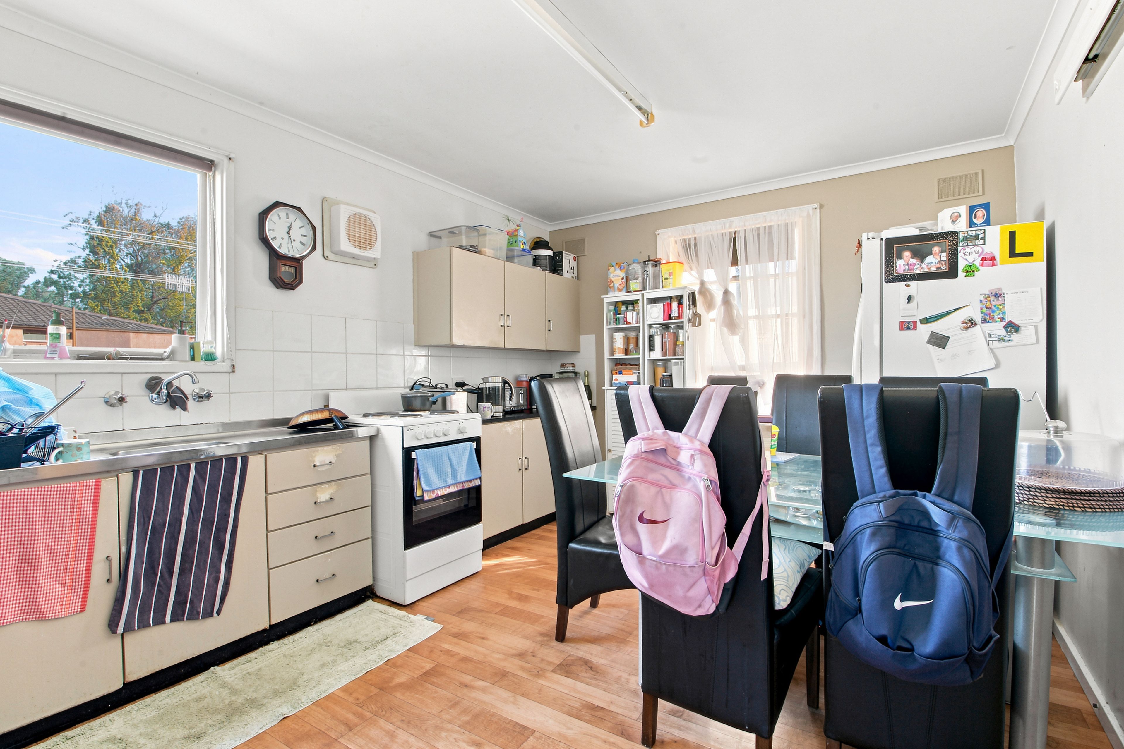 27 Grevillea Street — photo 3 of 6