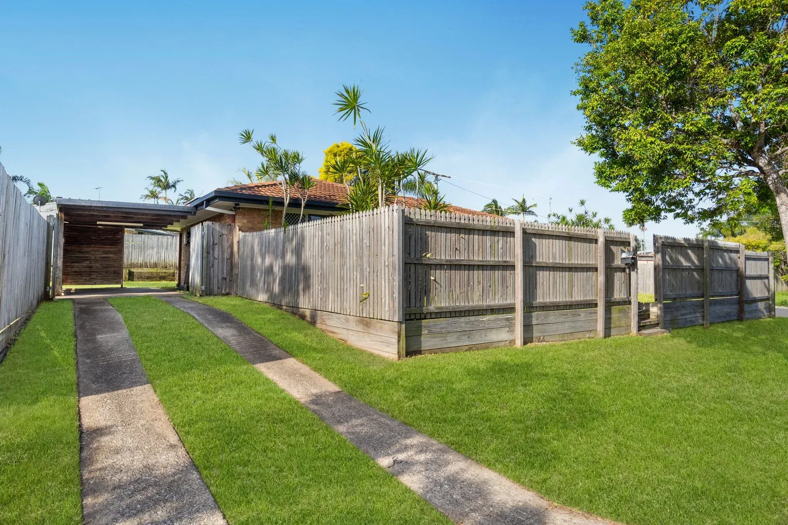 2 Citron Court, Crestmead, QLD 4132