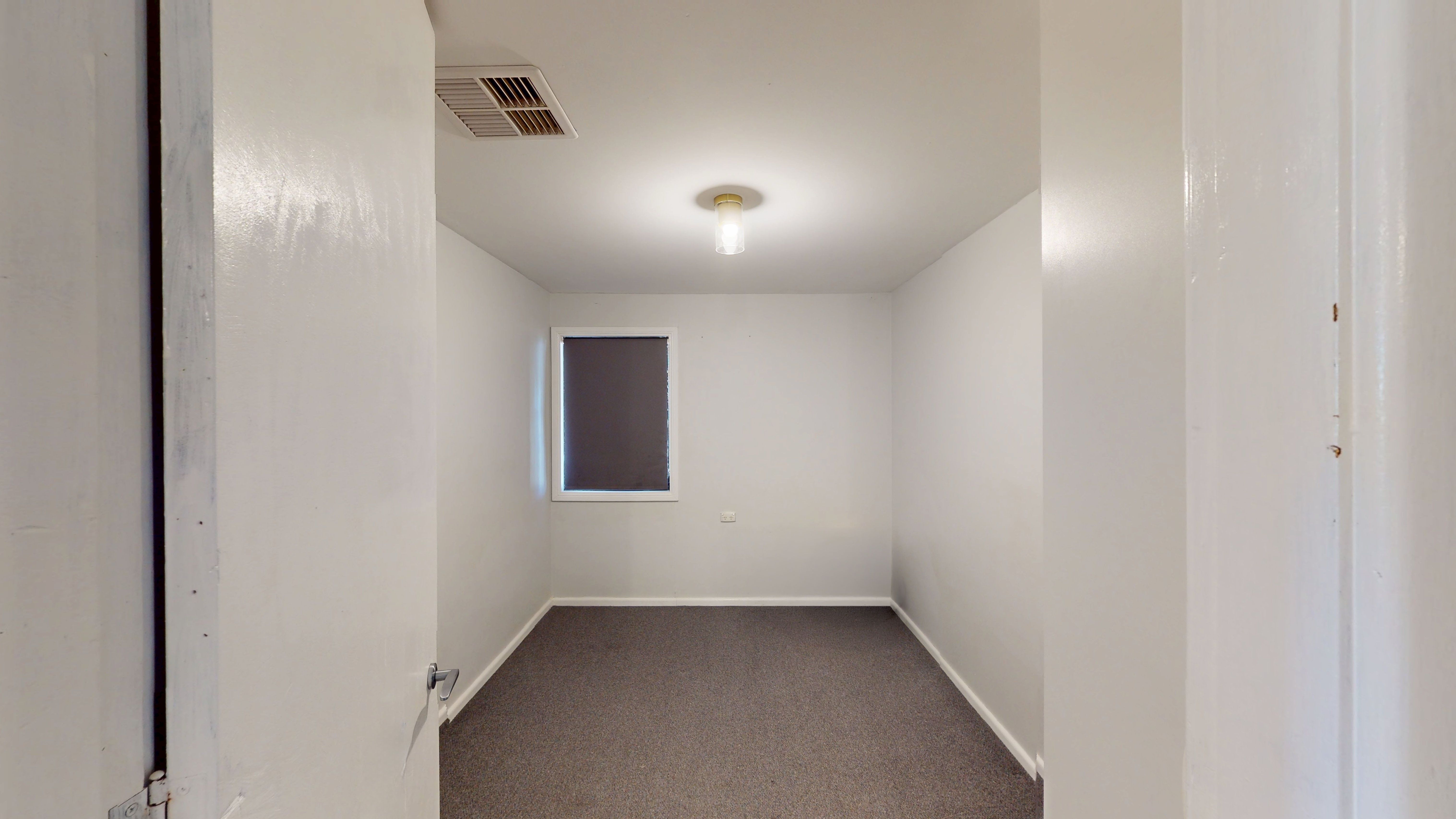 11 Houston Drive — photo 5 of 8