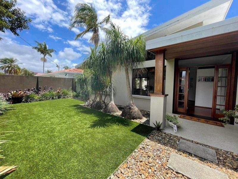 58 Allambi Avenue, Broadbeach Waters, QLD 4218