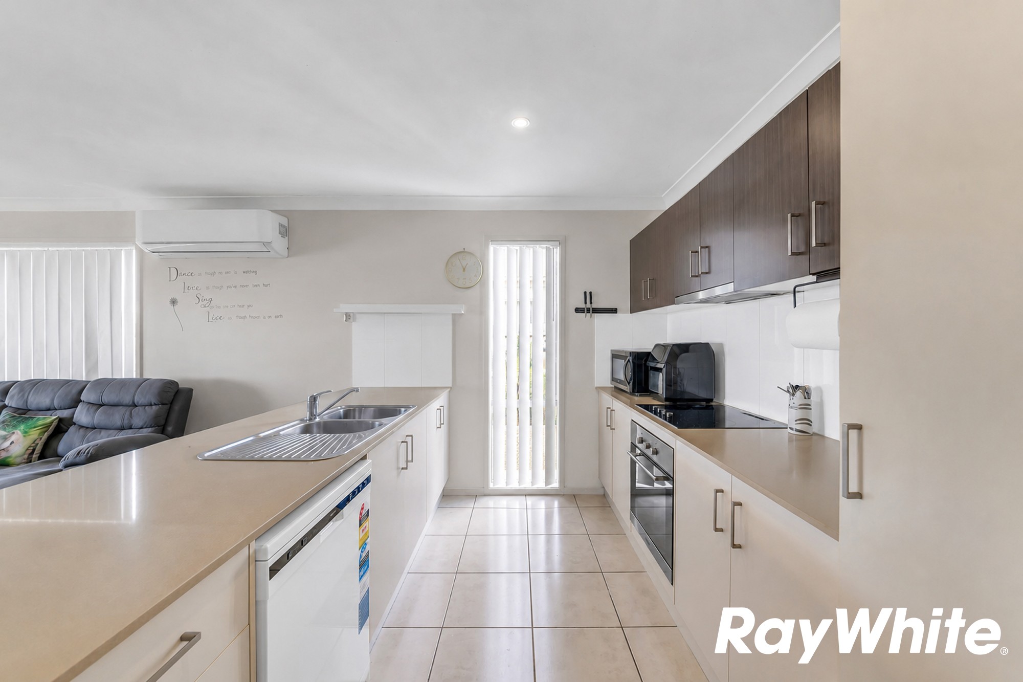 5 Peregrine Drive, Lowood, QLD 4311