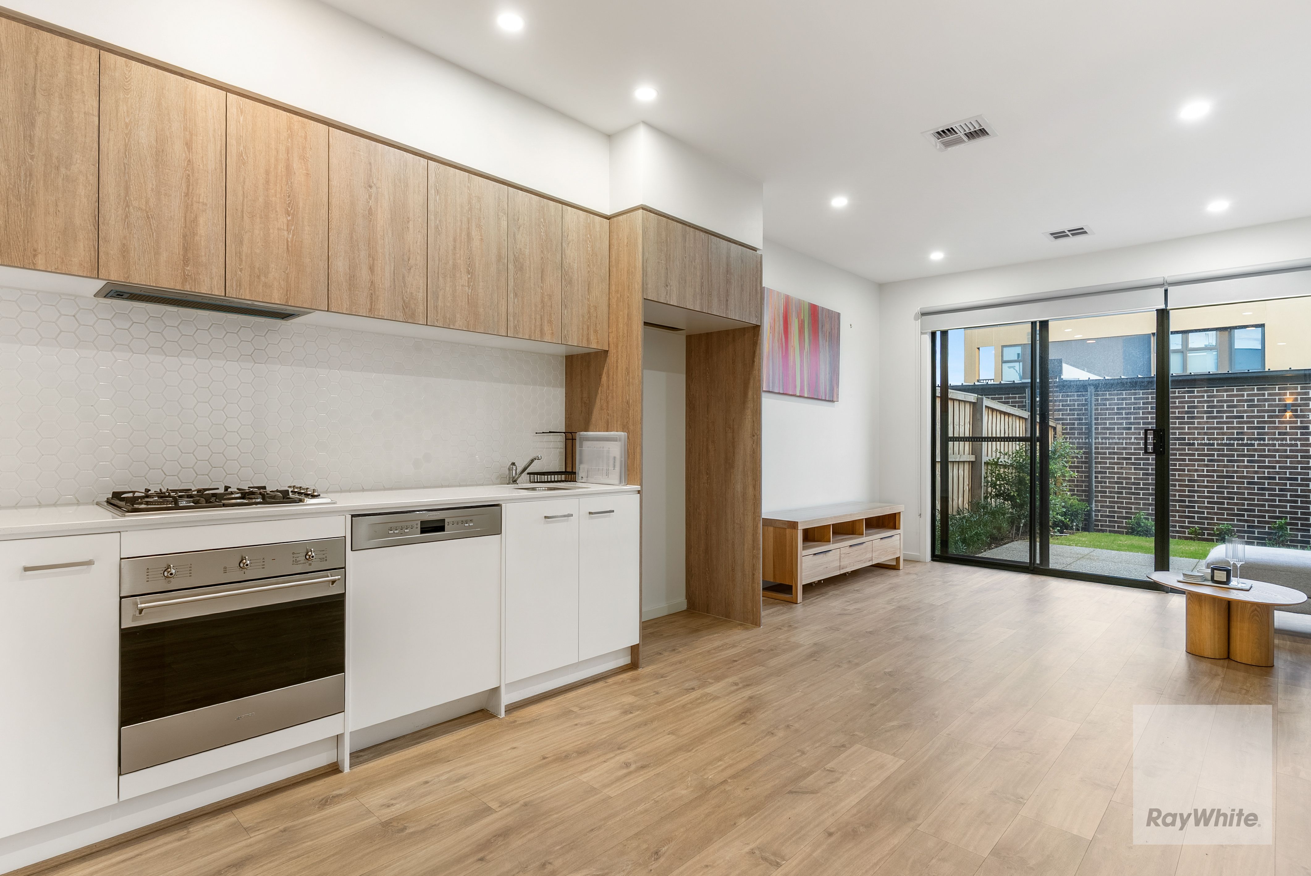 64 Elmhurst Avenue — photo 6 of 18