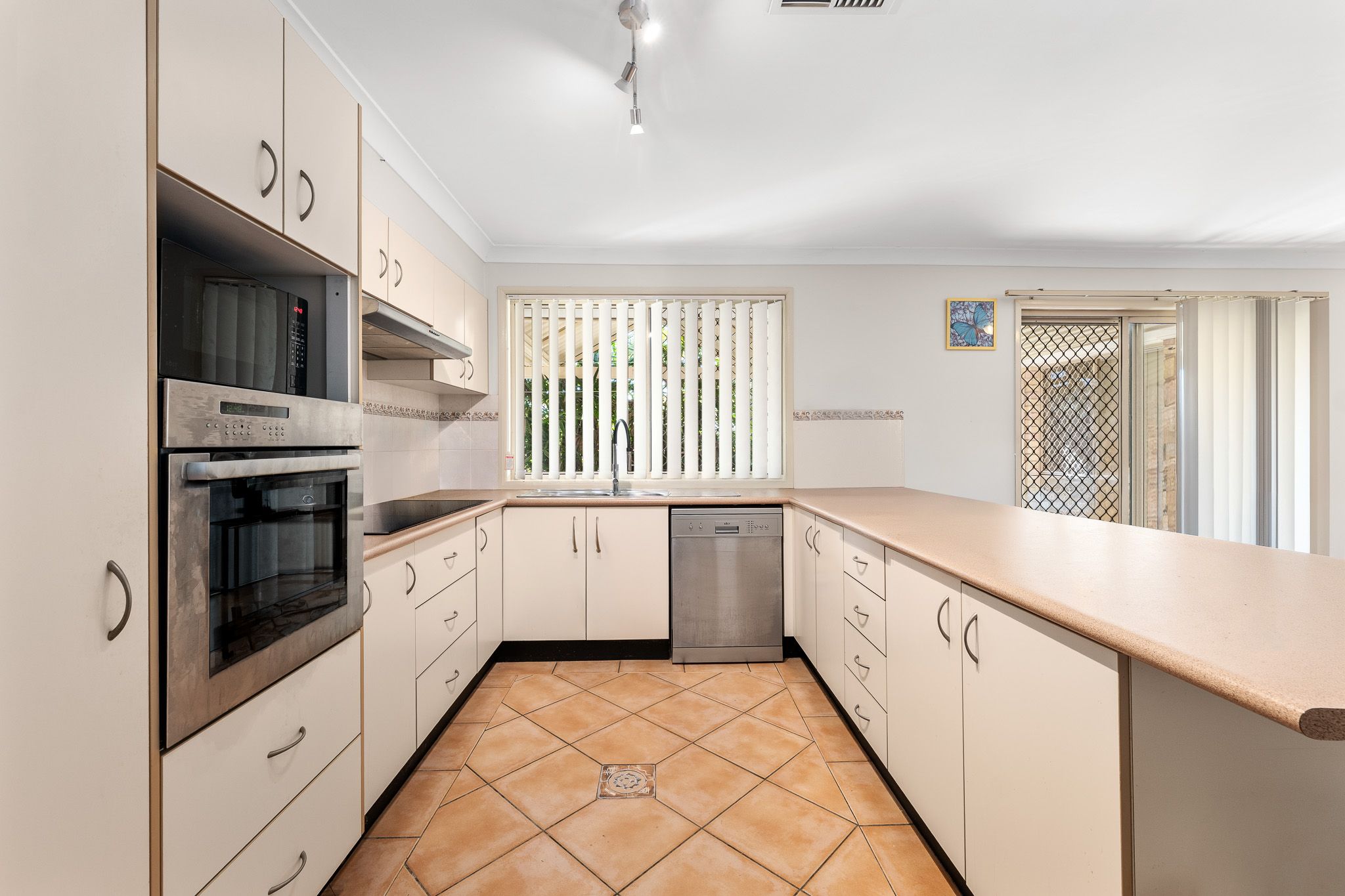 3 Harriet Close — photo 6 of 29