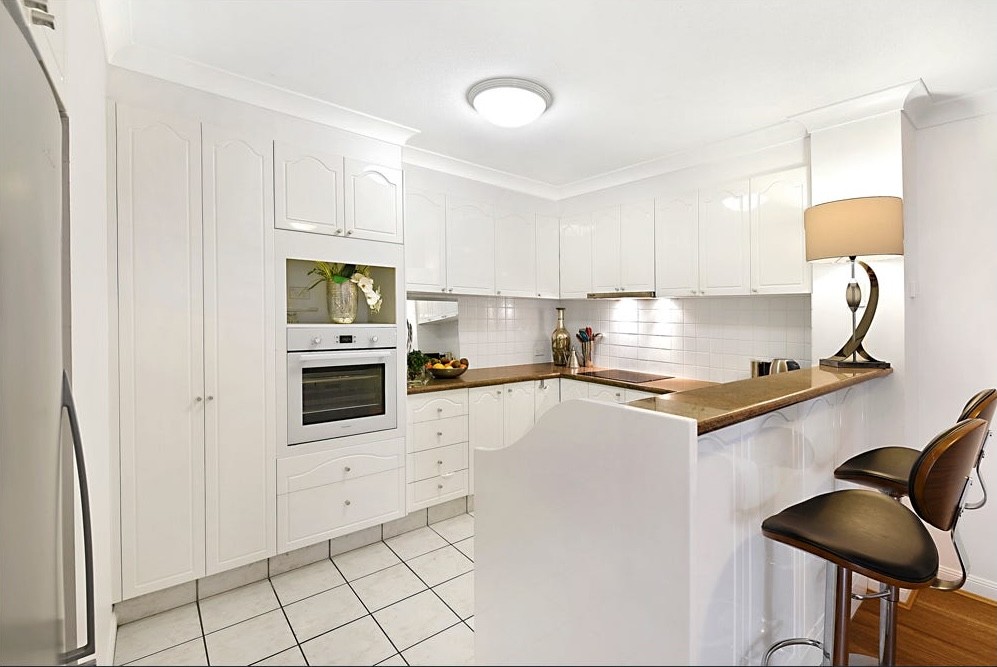 2 Parkview/100 Cotlew Street East, Southport, QLD 4215