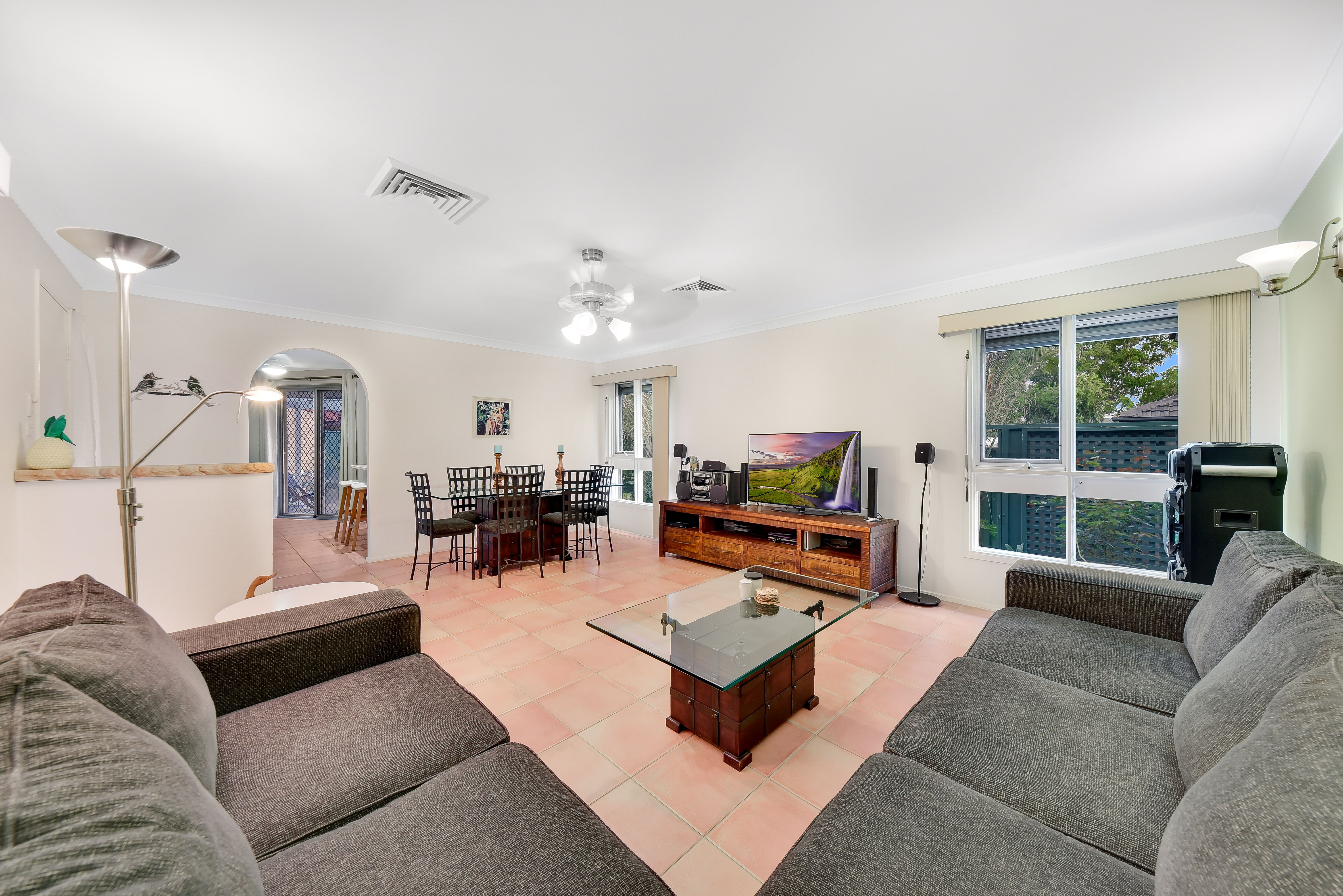 16/7 Hanlon Close, Minto, NSW 2566