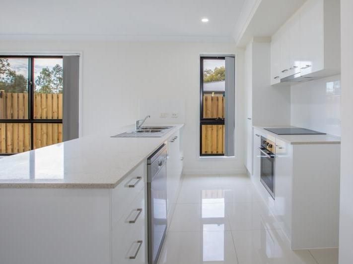 1/40 Azure Street, Rosewood, QLD 4340