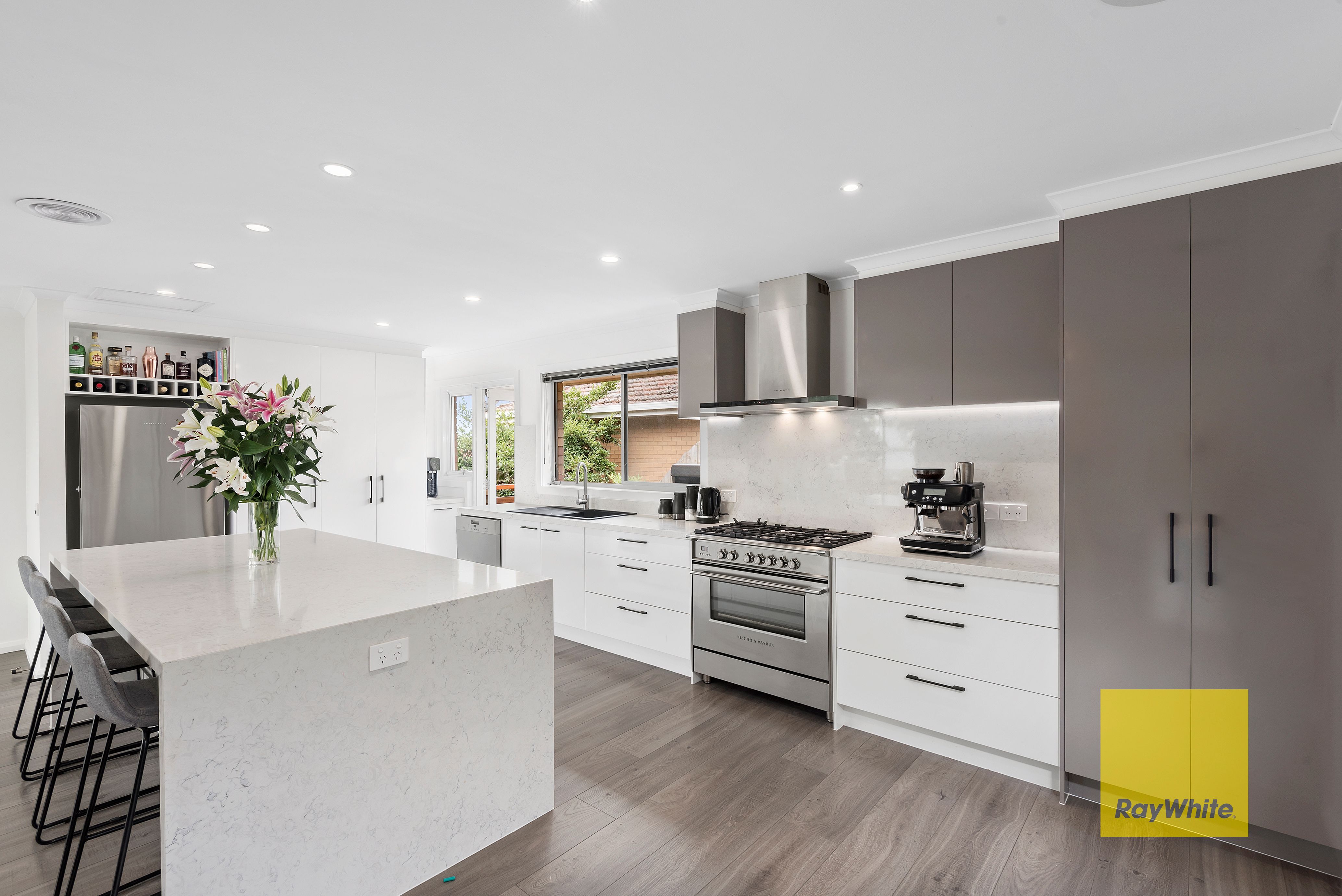2/34A Reigate Road, Highton, VIC 3216