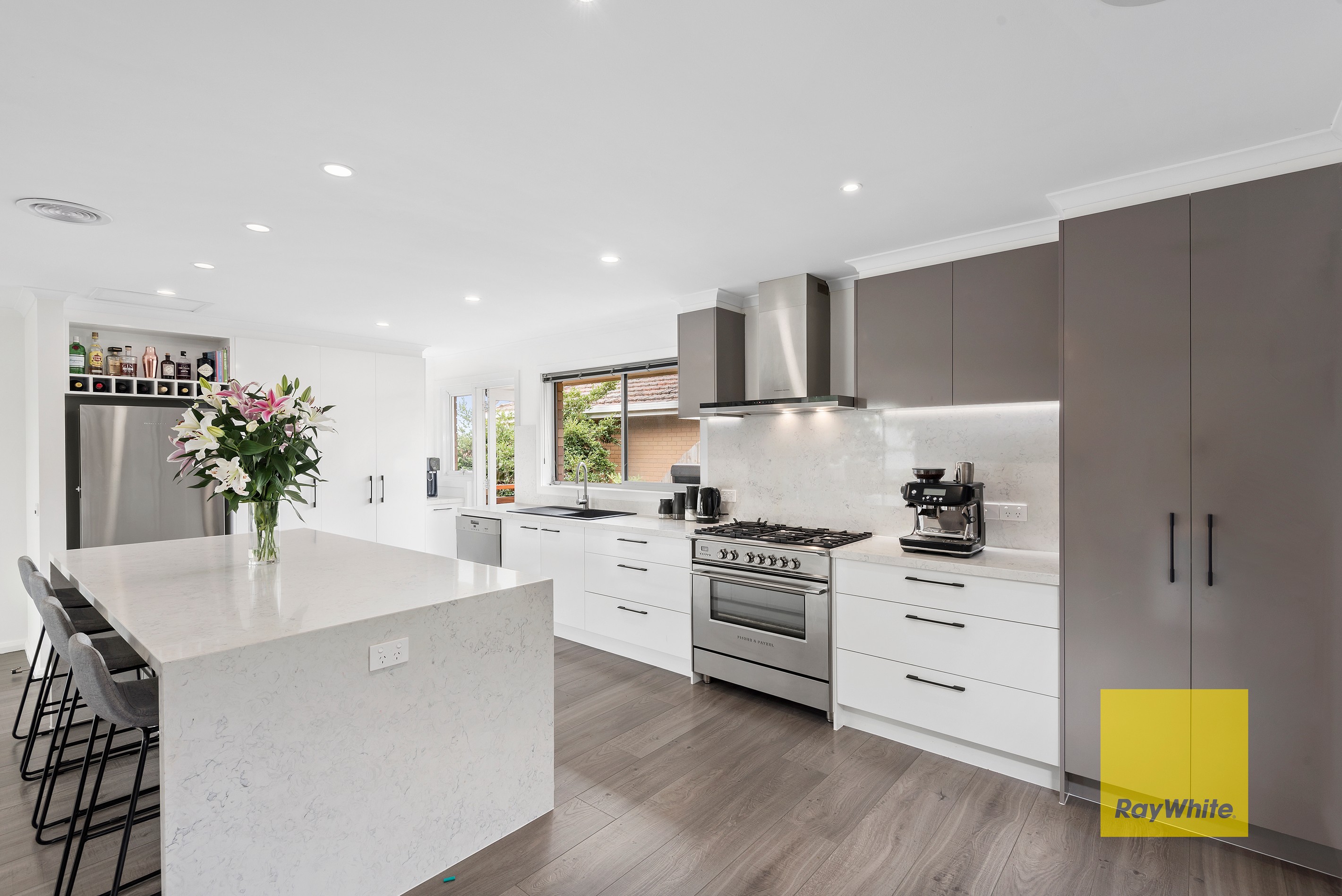 2/34A Reigate Road, Highton, VIC 3216