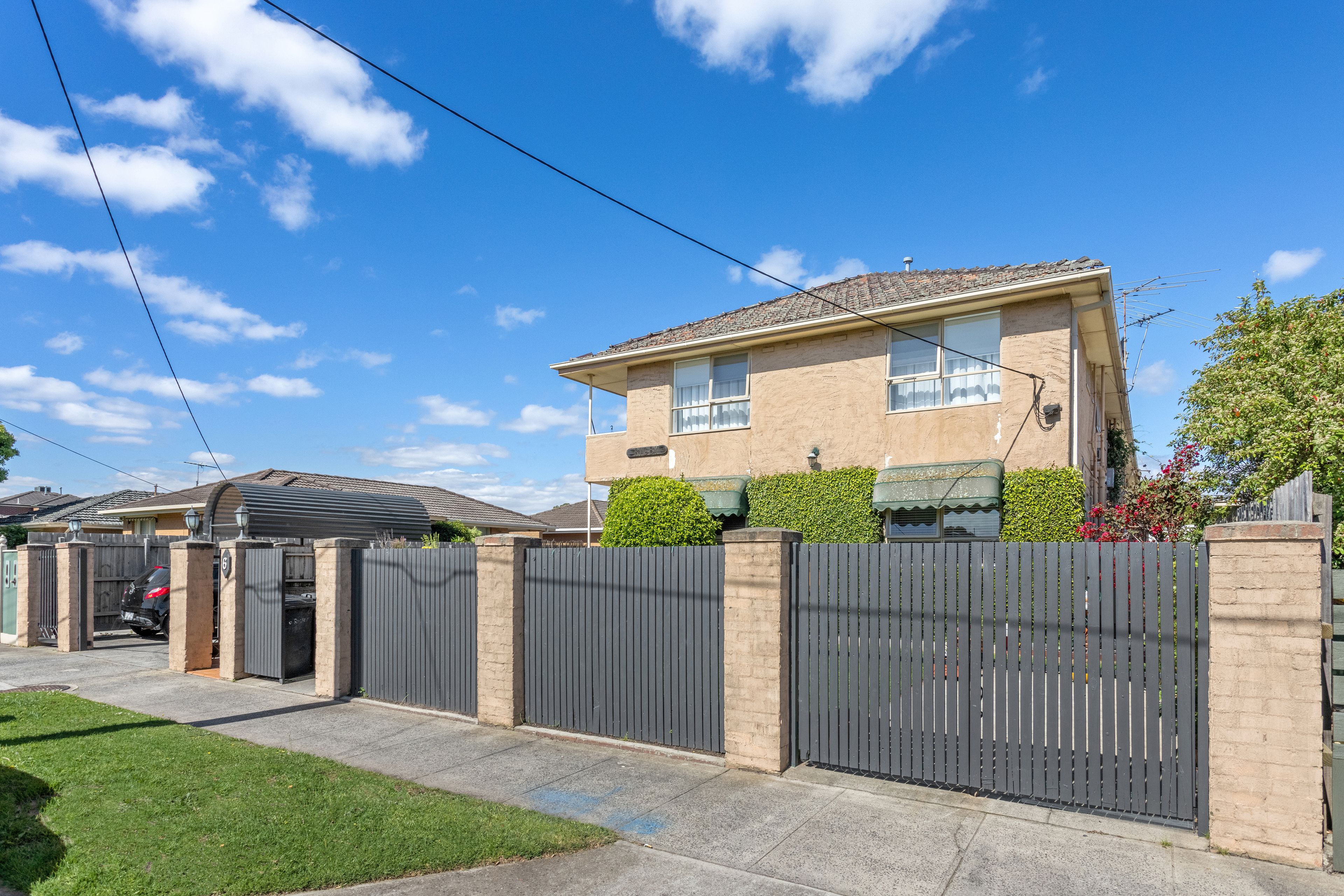1/6 Rigby Avenue — photo 7 of 7