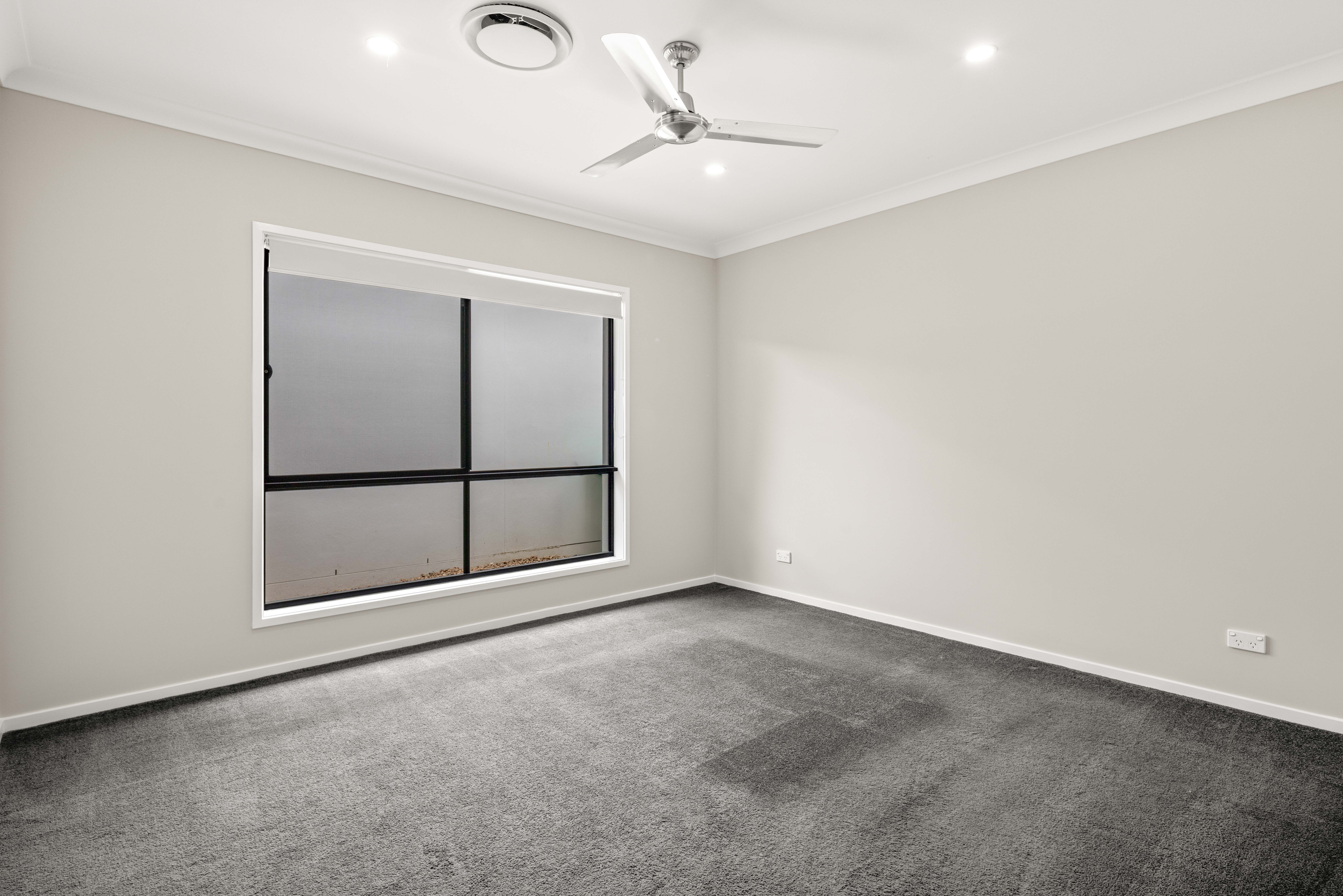 42 Ningaloo Drive — photo 8 of 25