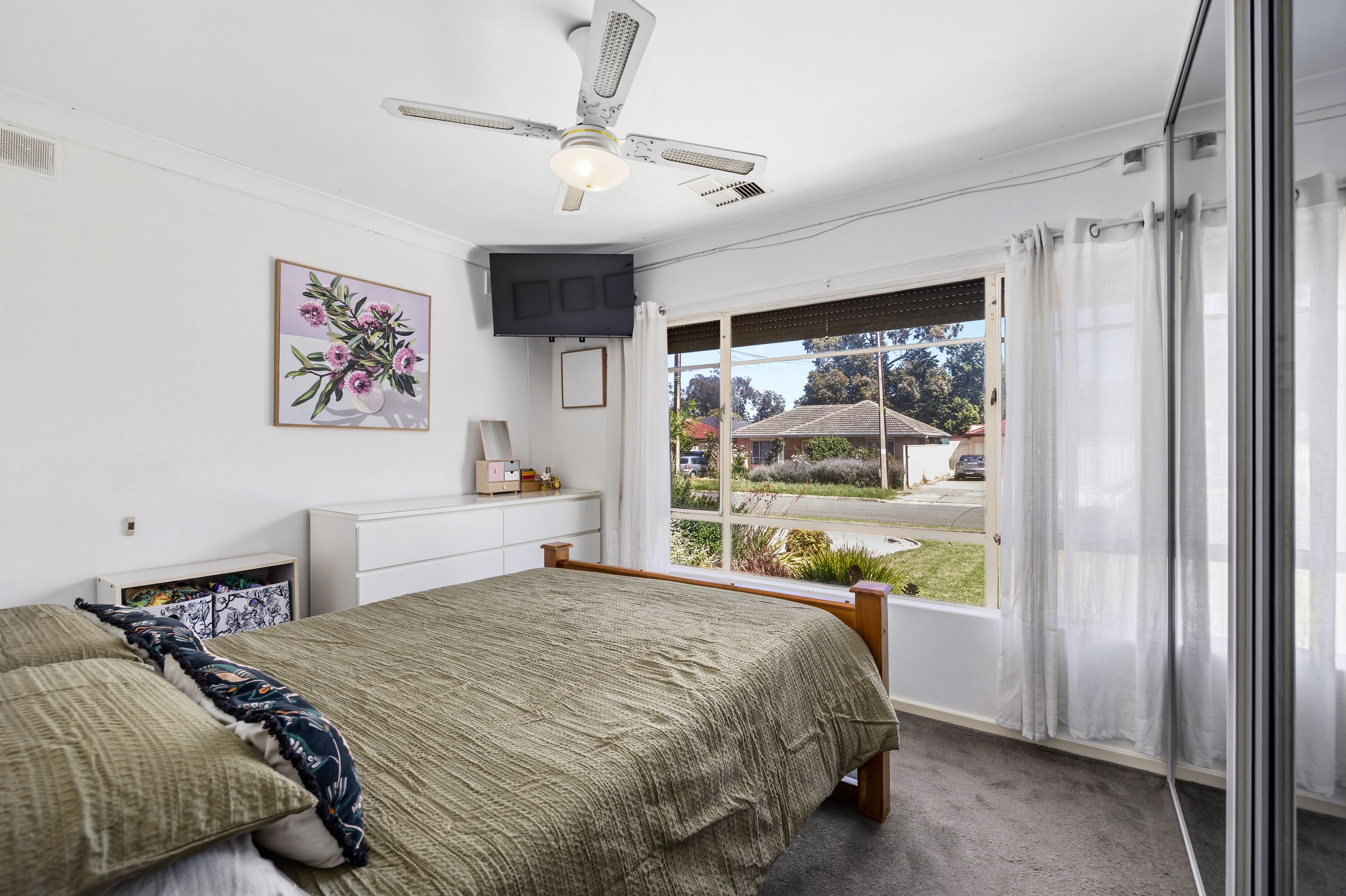 12 Sherwood Avenue — photo 6 of 16
