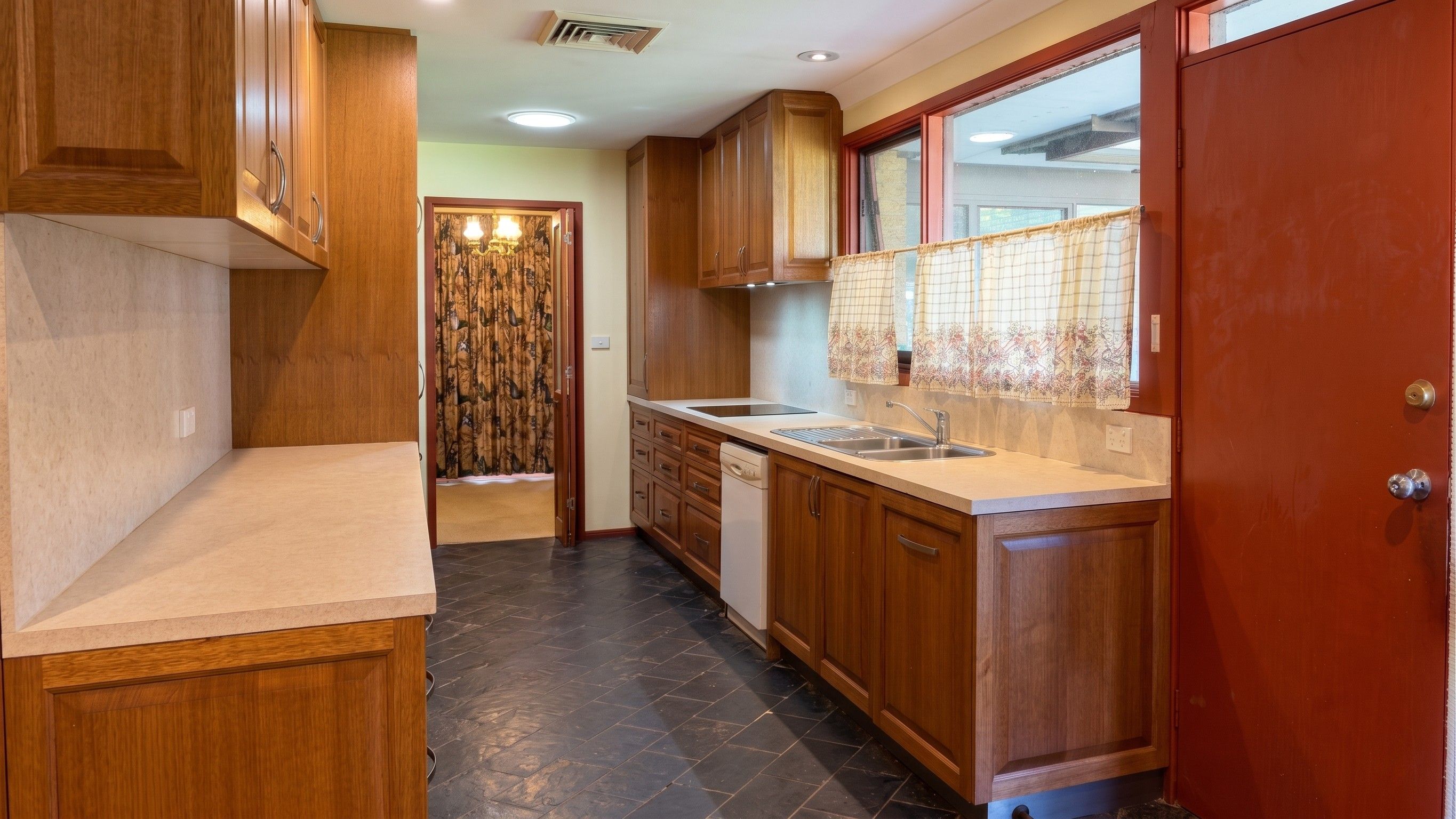 31 Malcolm Avenue, Mount Pritchard, NSW 2170