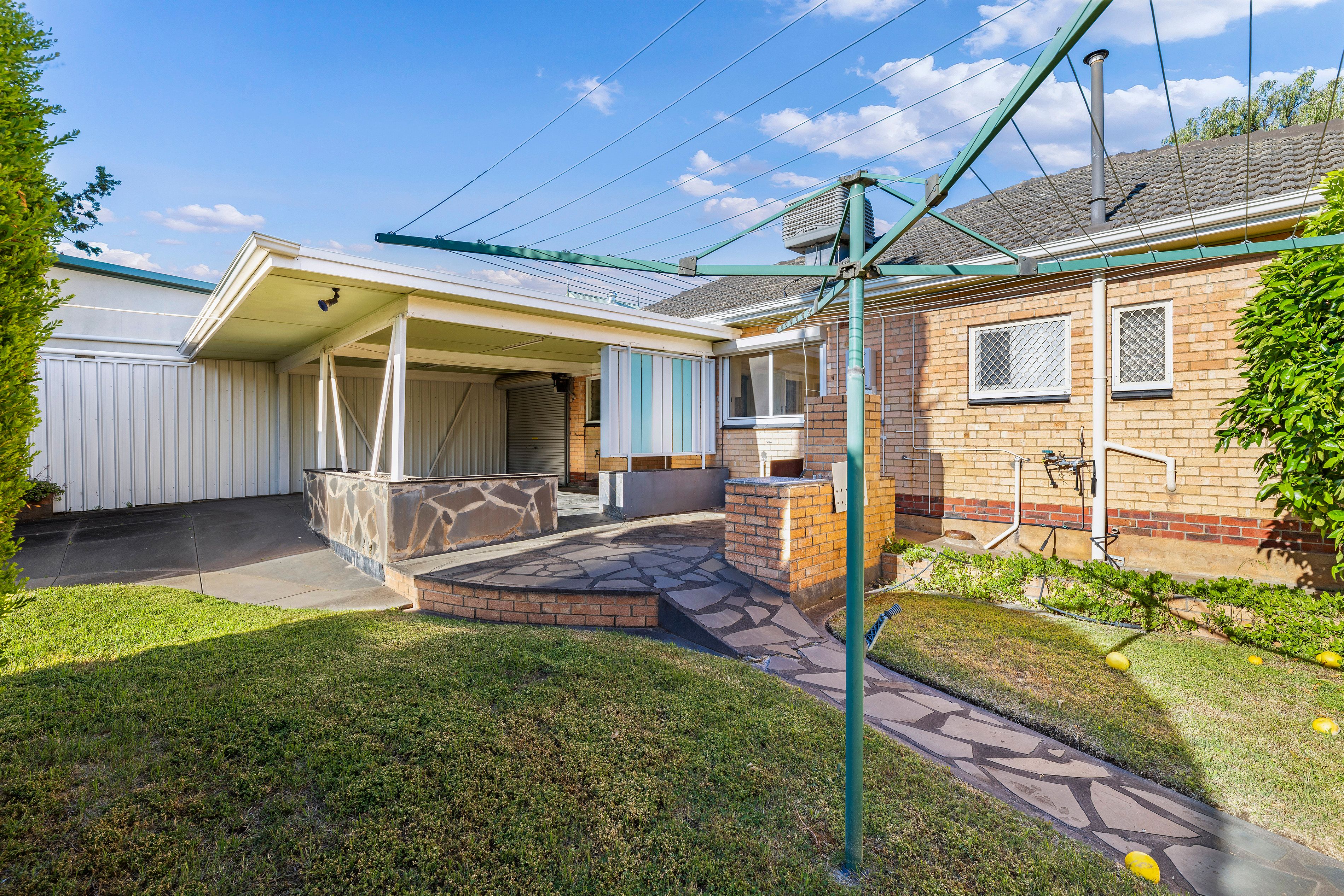 13 Eversley Avenue — photo 21 of 26