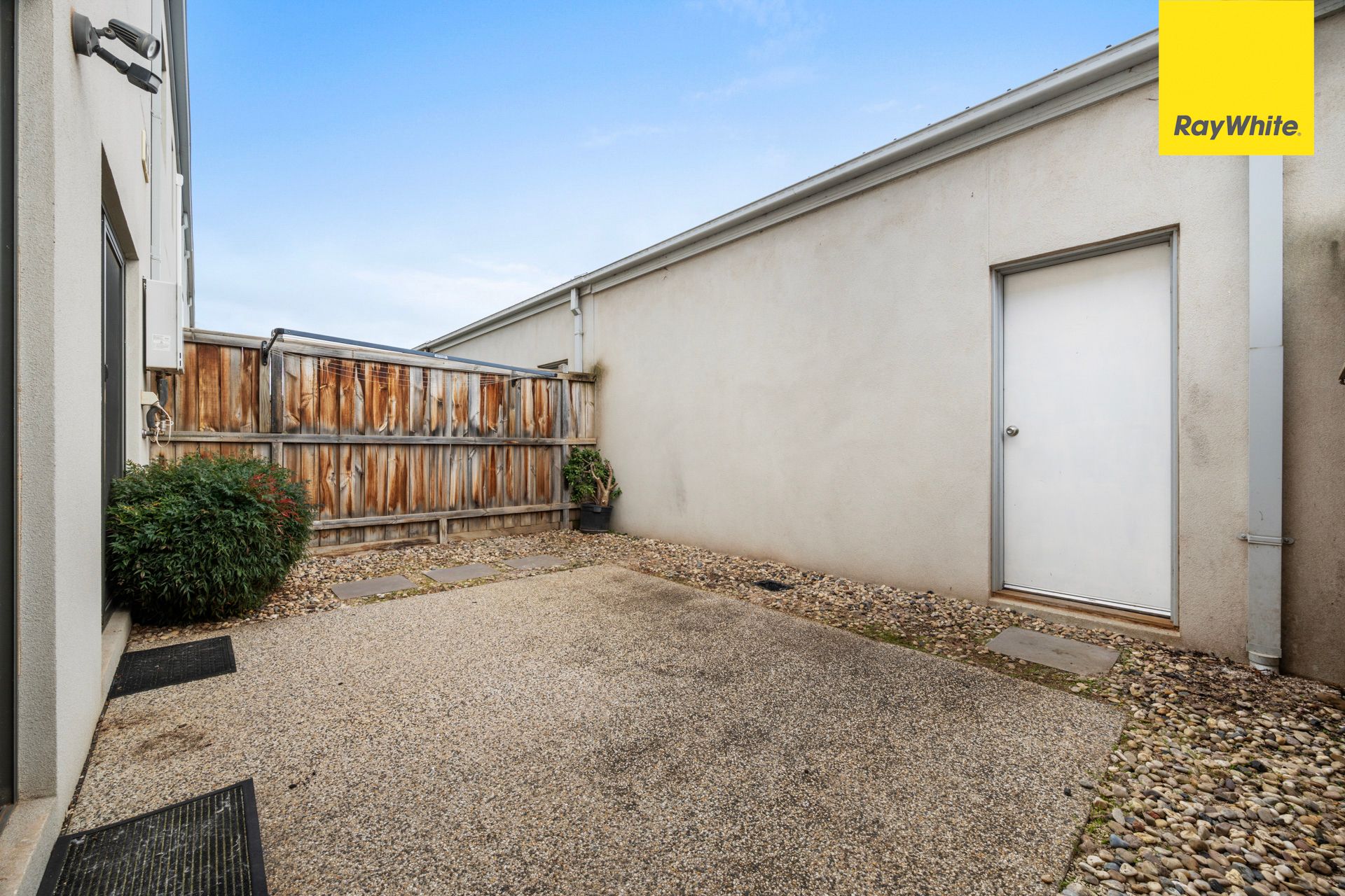 58 Fulham Crescent — photo 18 of 19