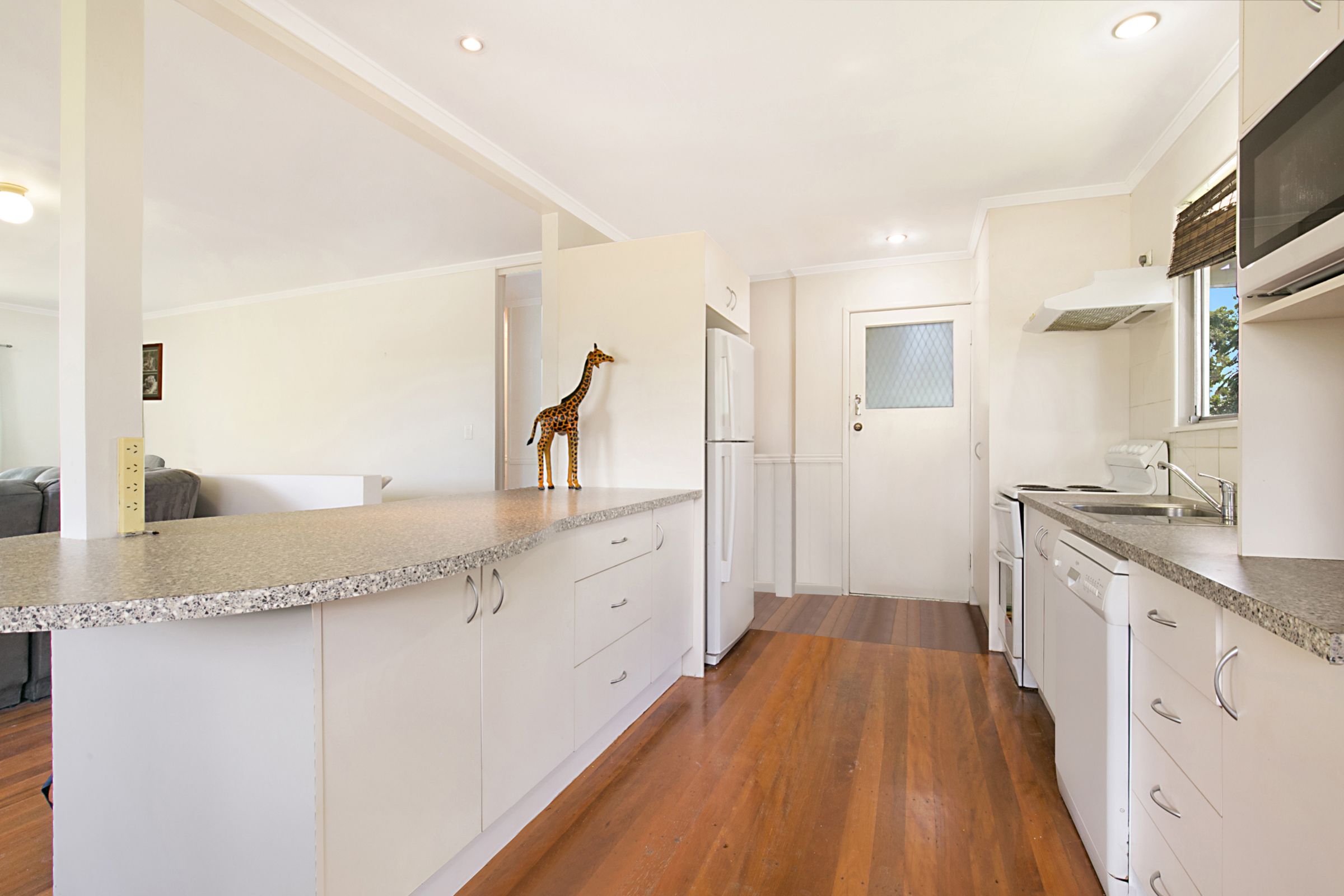 5 Poinciana Street, Kingston, QLD 4114