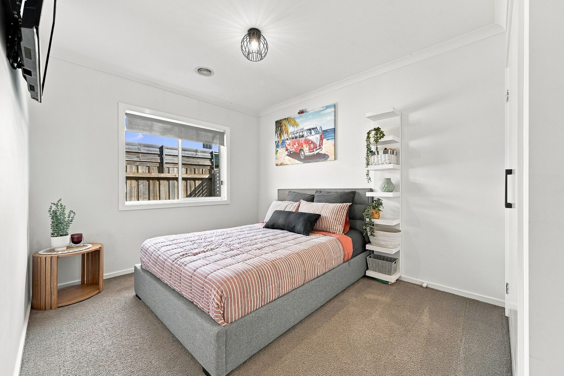 34 Surrey Place — photo 13 of 20