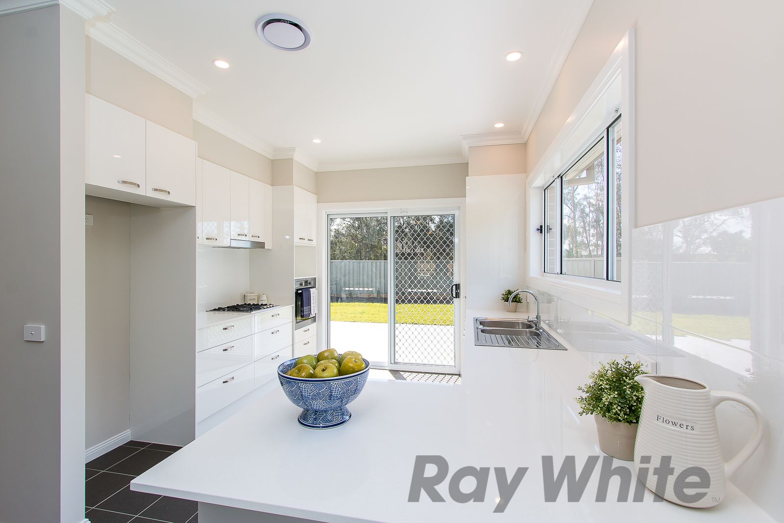 2 Cockatoo Court, Fullerton Cove, NSW 2318