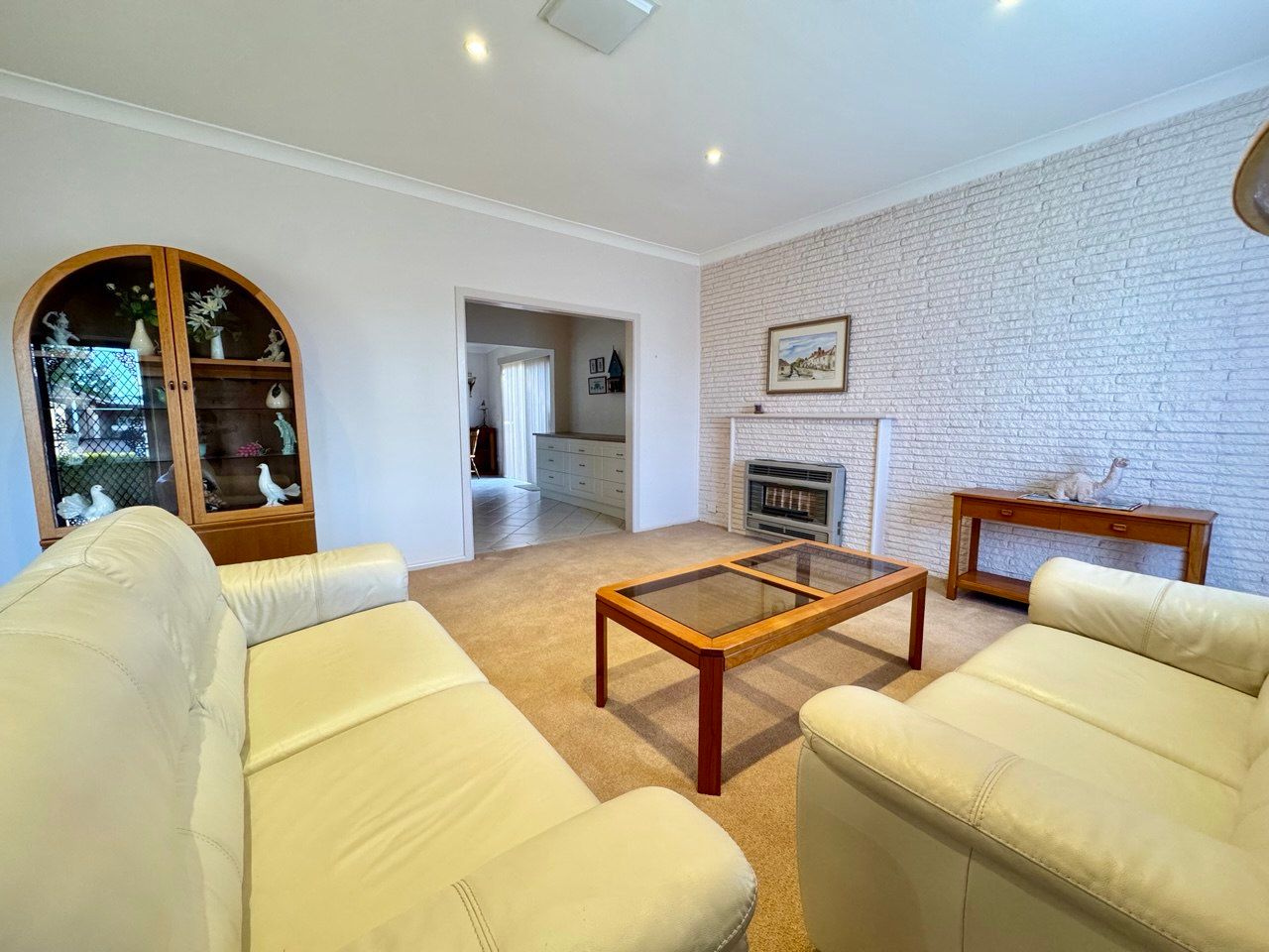 11 Downes Crescent, Parkes, NSW 2870