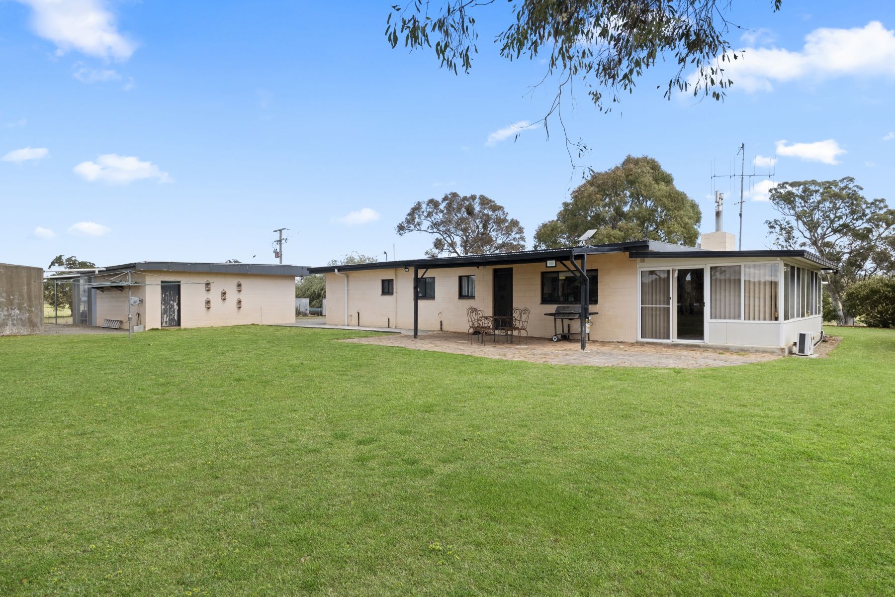 1854 Range Road, Mummel, NSW 2580