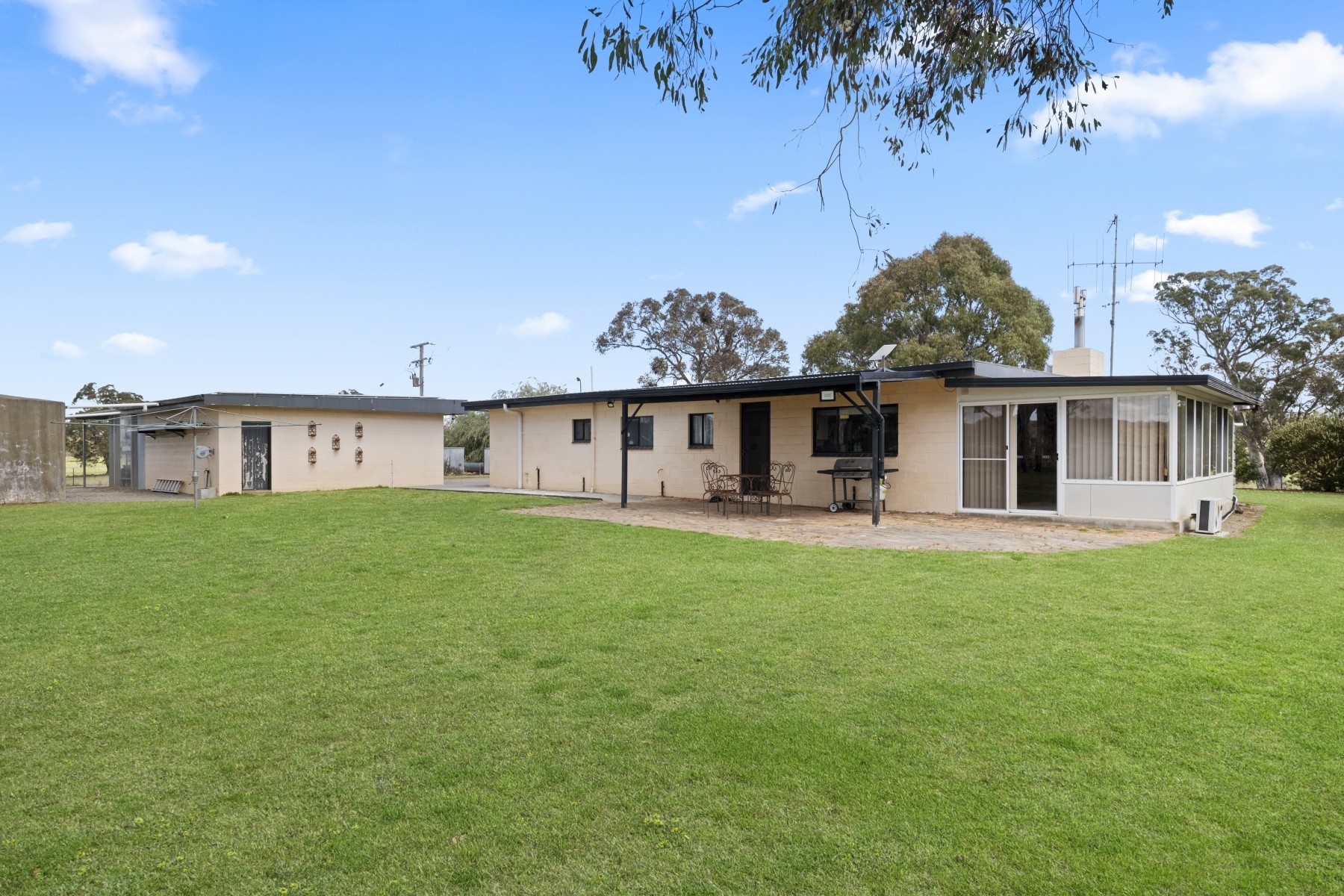 1854 Range Road, Mummel, NSW 2580