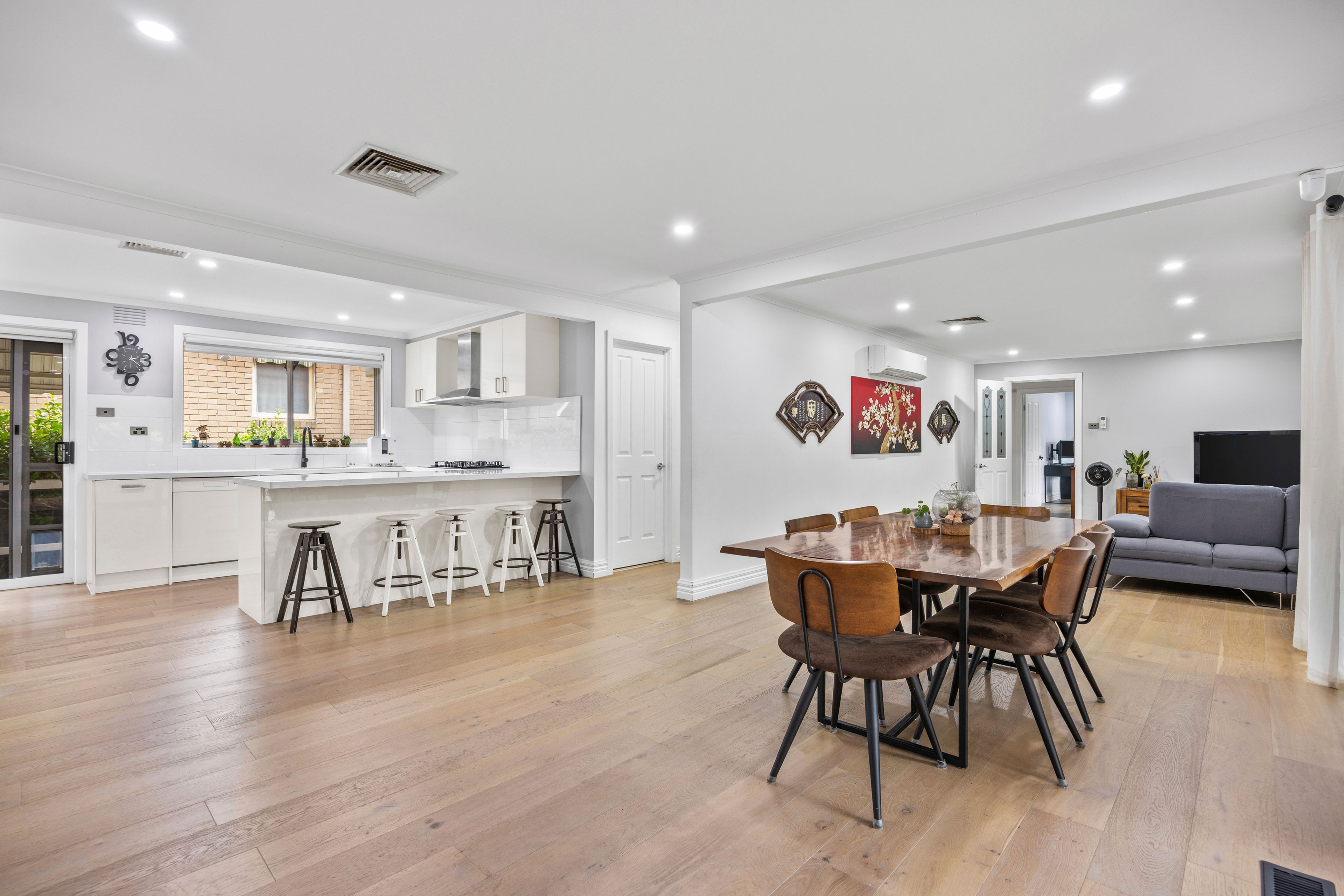 1 Ealing Court, Glen Waverley, VIC 3150