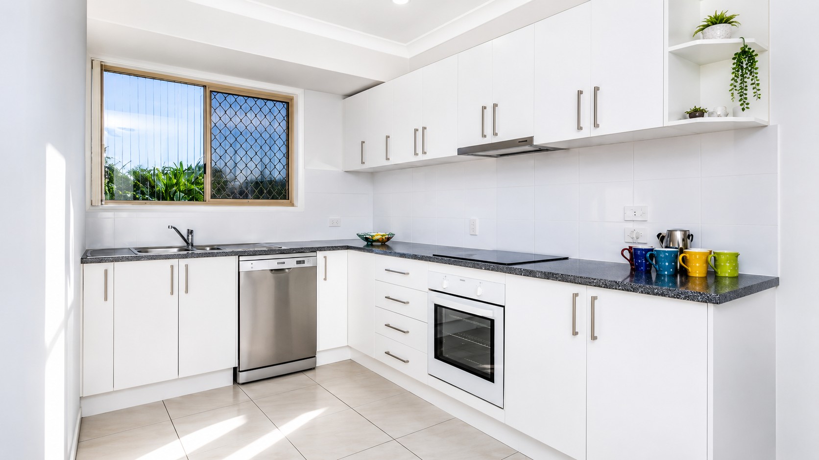 10 Mcmillan Street, Churchill, QLD 4305