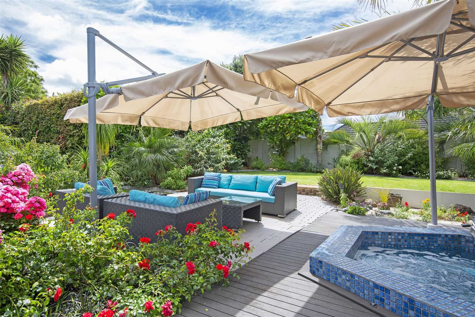 2 Oliver Twist Avenue, Mellons Bay, Manukau City