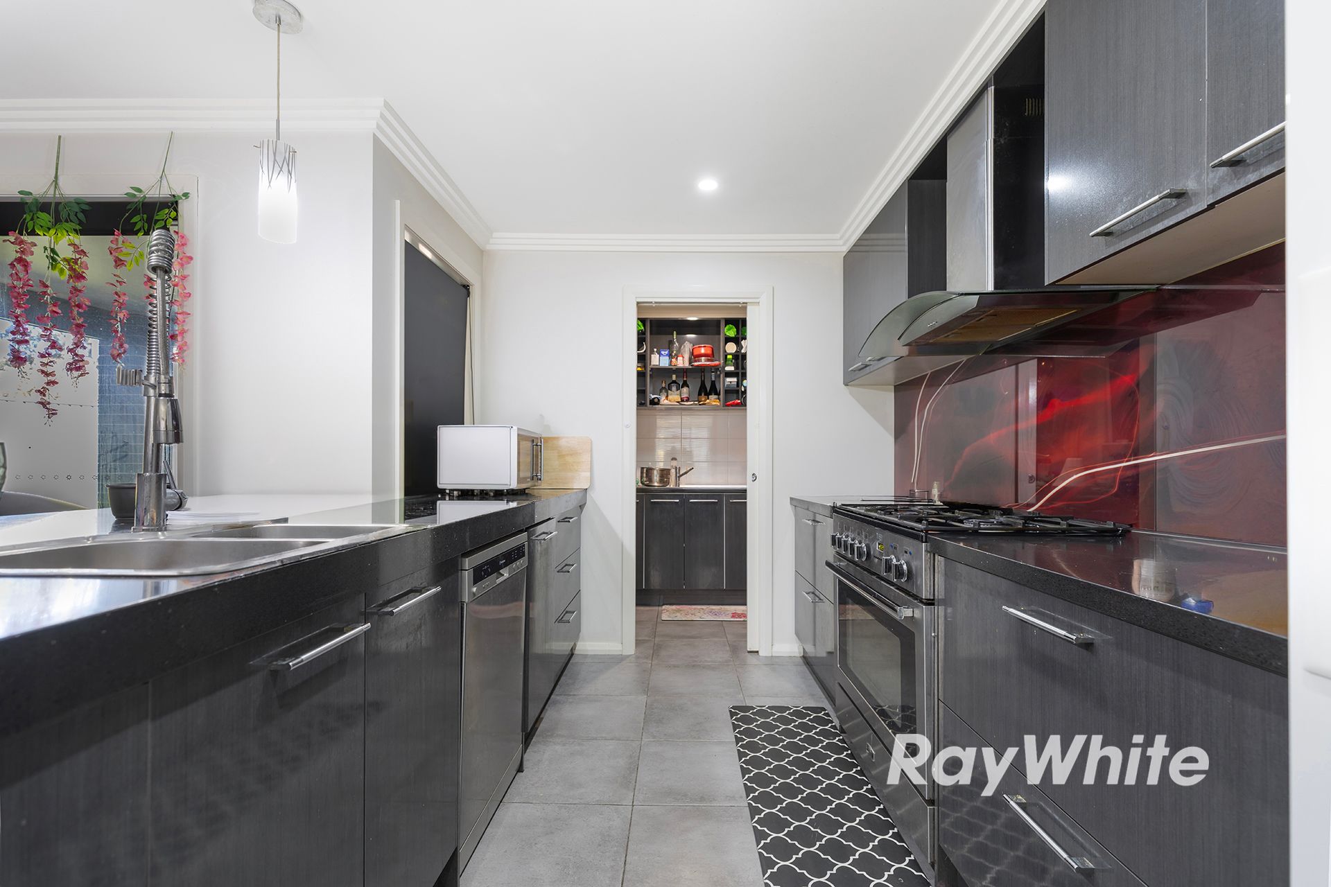 2 Daisy Street — photo 7 of 24