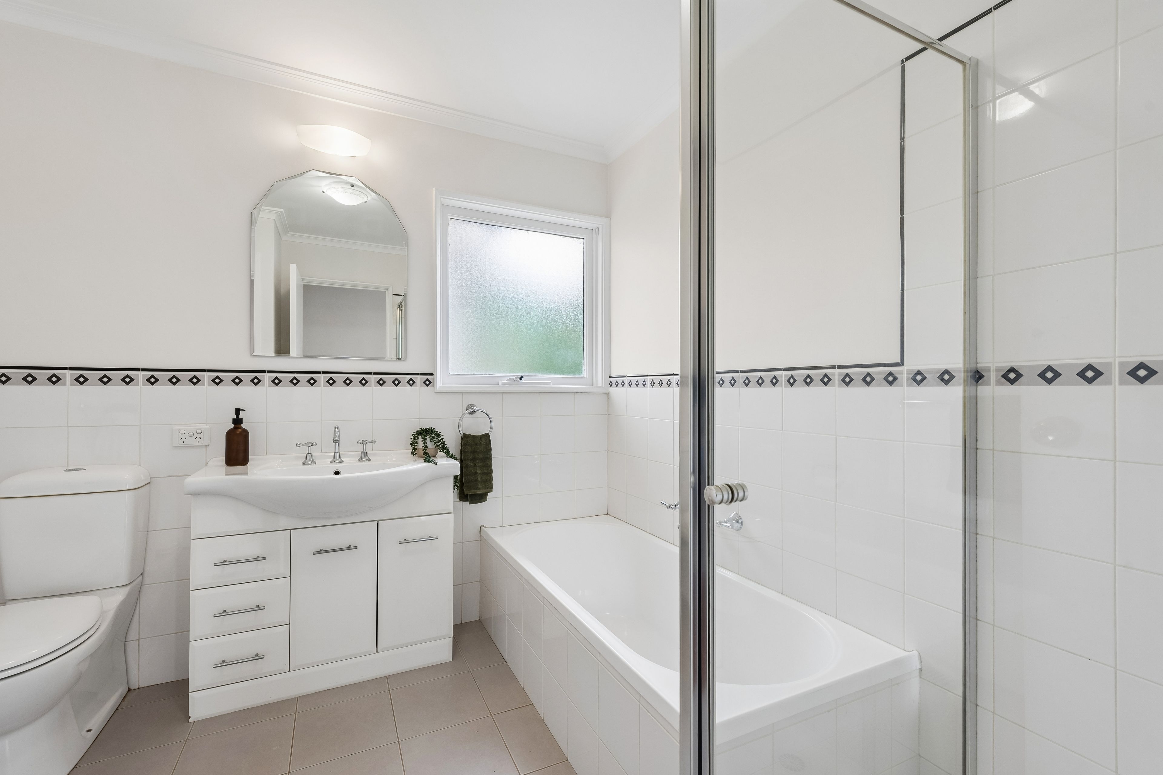 28 Moira Avenue — photo 9 of 12