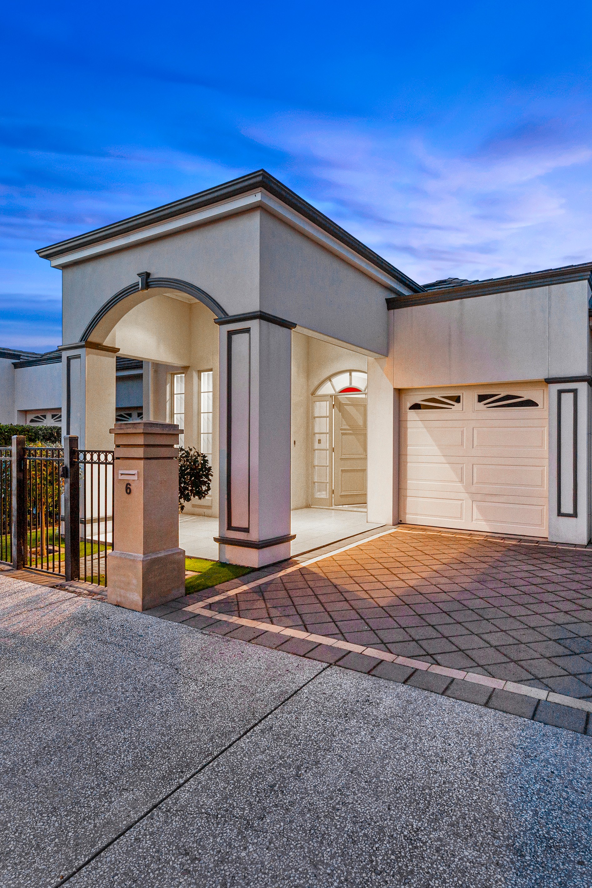 6 Isla Circuit, Mawson Lakes, SA 5095