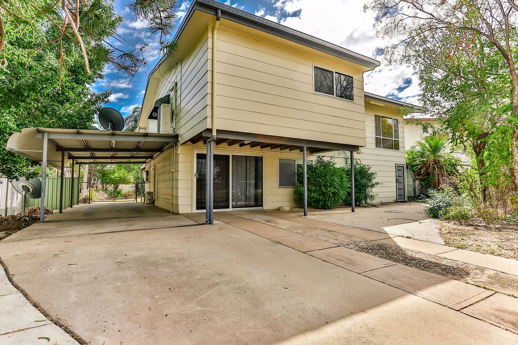 27 Egan Street, Emerald QLD 4720