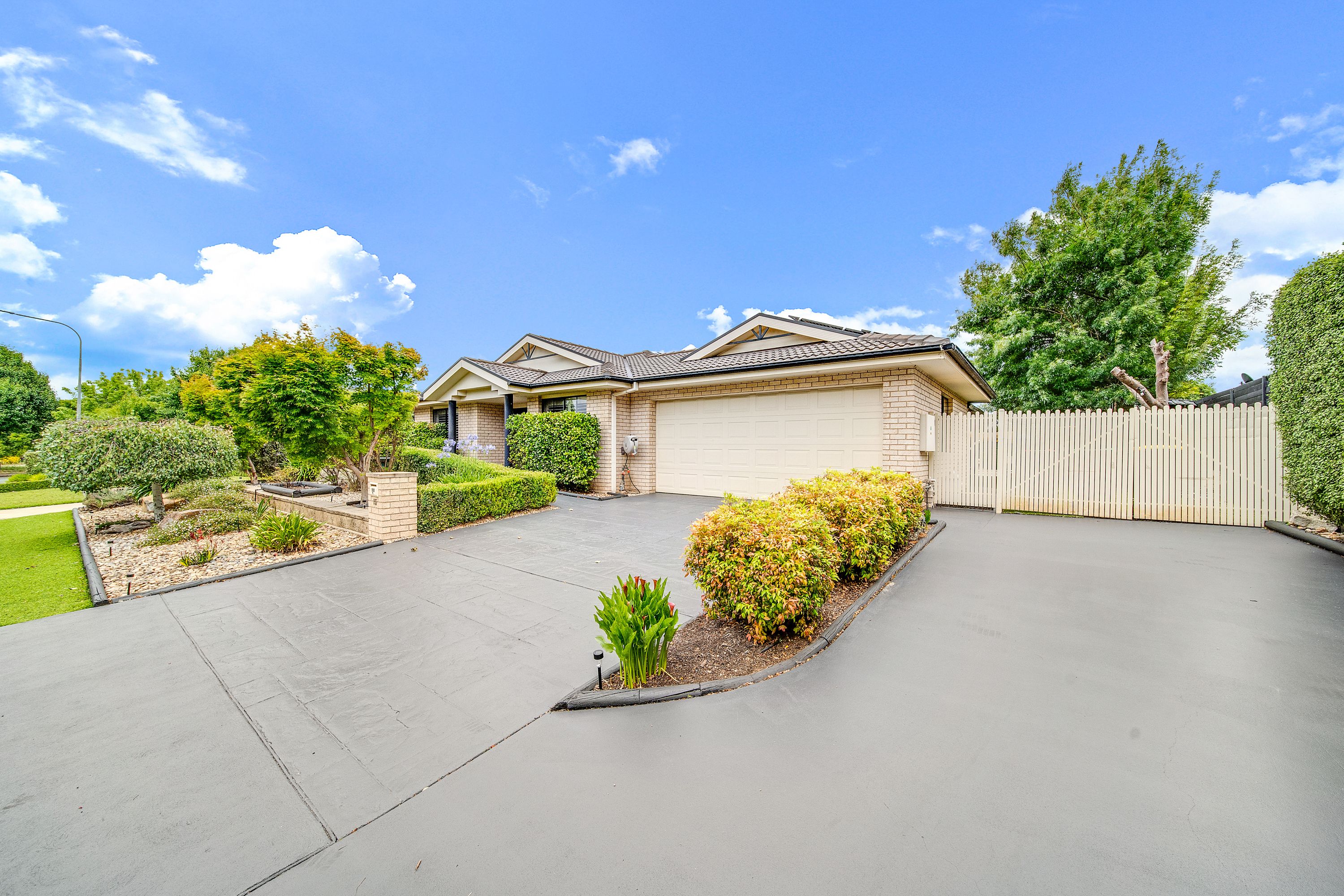 15 Coolgardie Street, Dunlop, ACT 2615