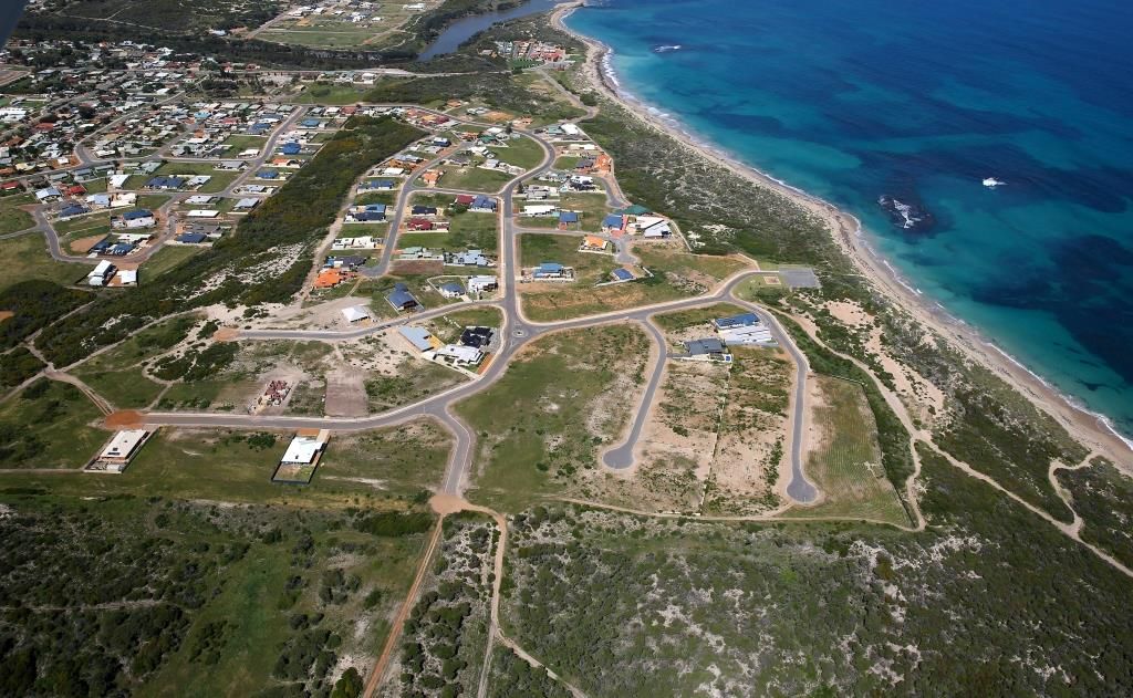 99 North Shore Drive, Dongara, WA 6525